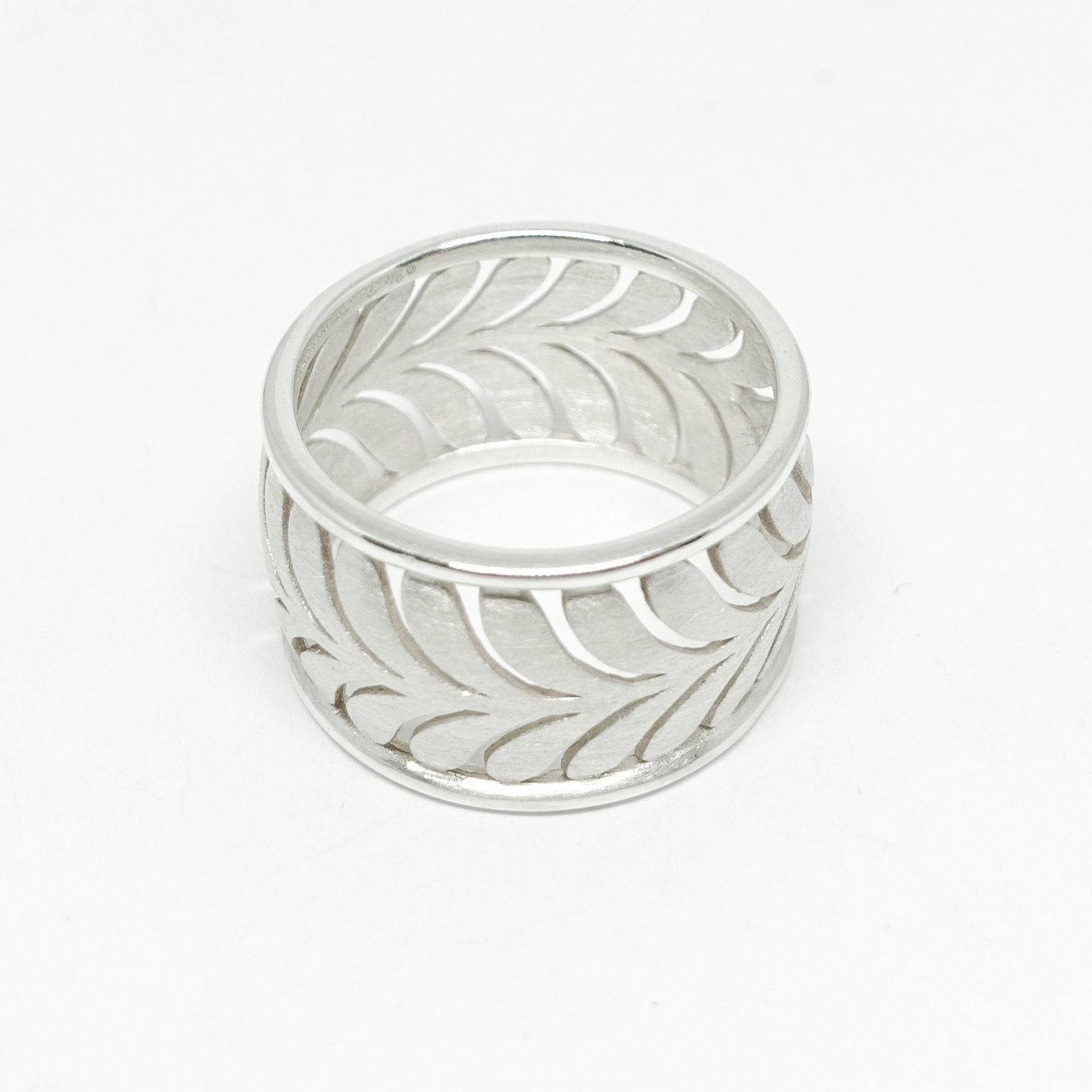 Tiffany and Co. Paloma Picasso Villa Palm Ring