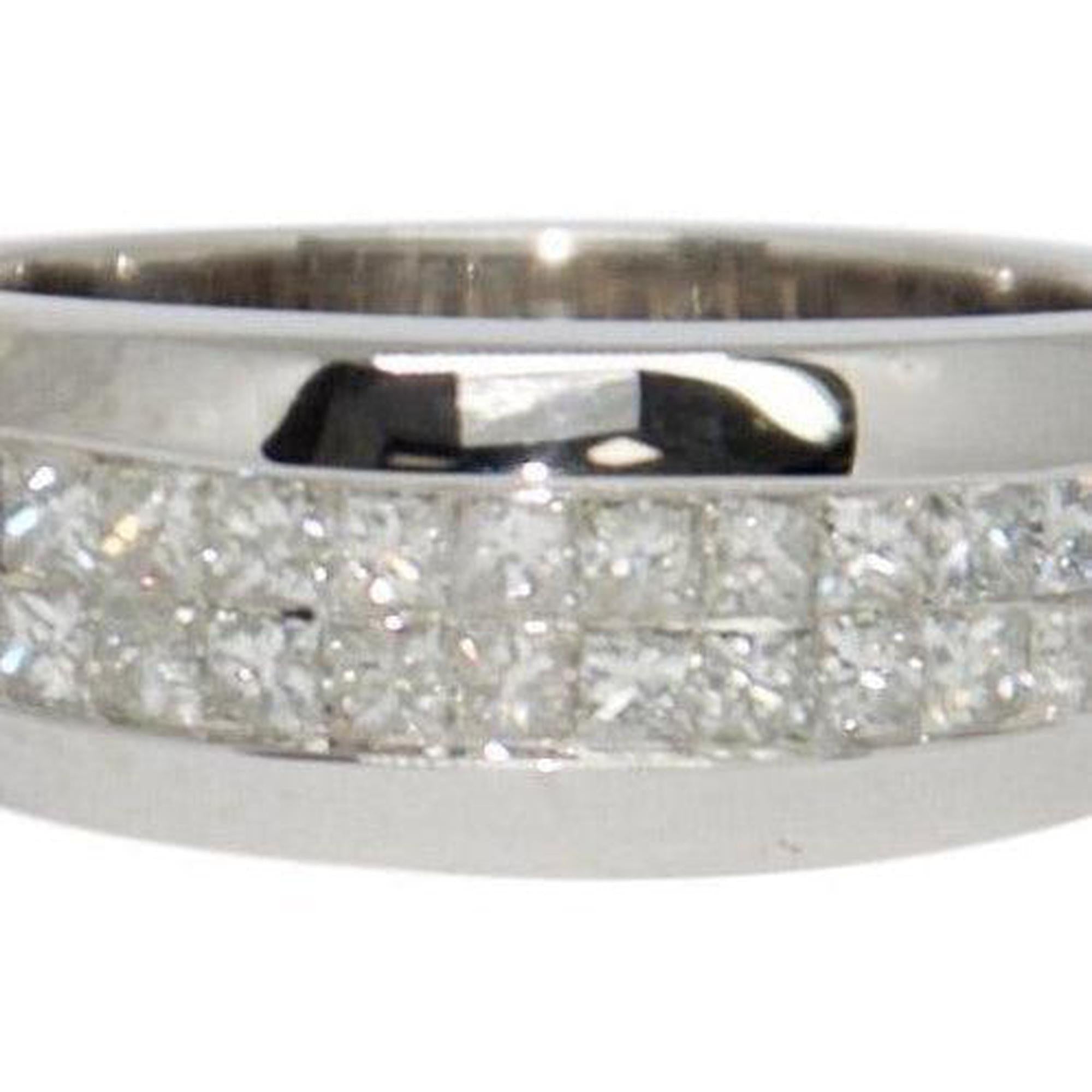 Two-Row Invisible-Set Diamond Band Ring