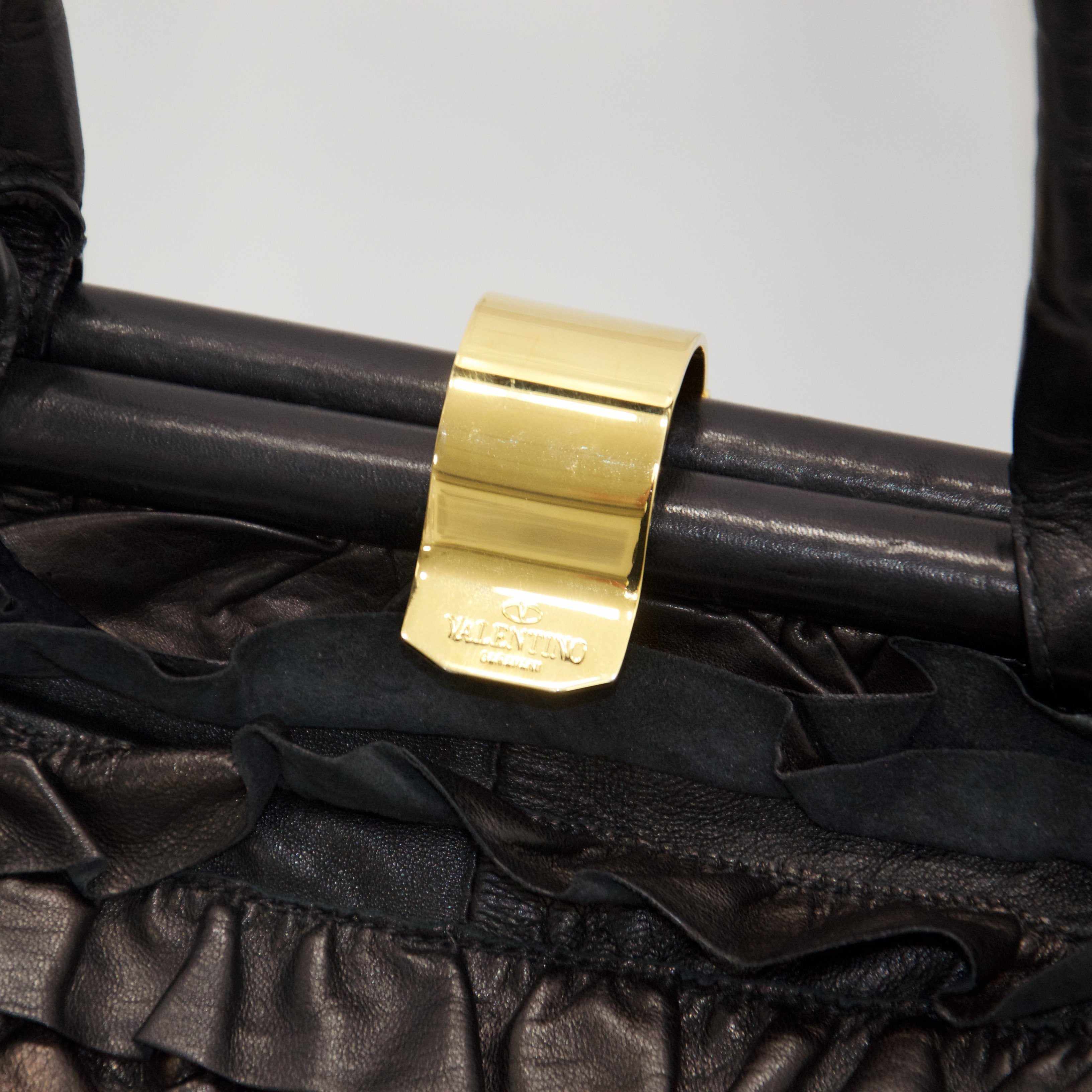 Valentino Garavani Allure Leather Tote