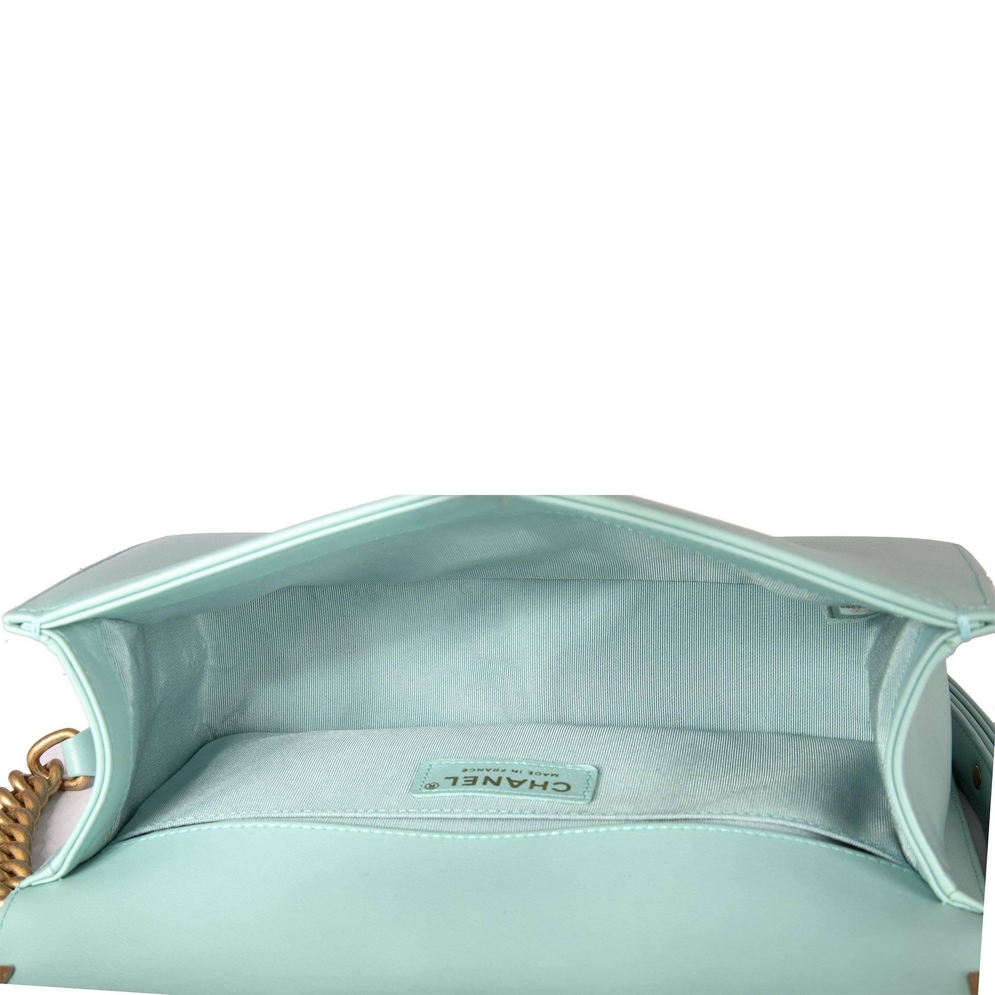 Chanel 2018 Turquoise Medium Chevron Boy Bag