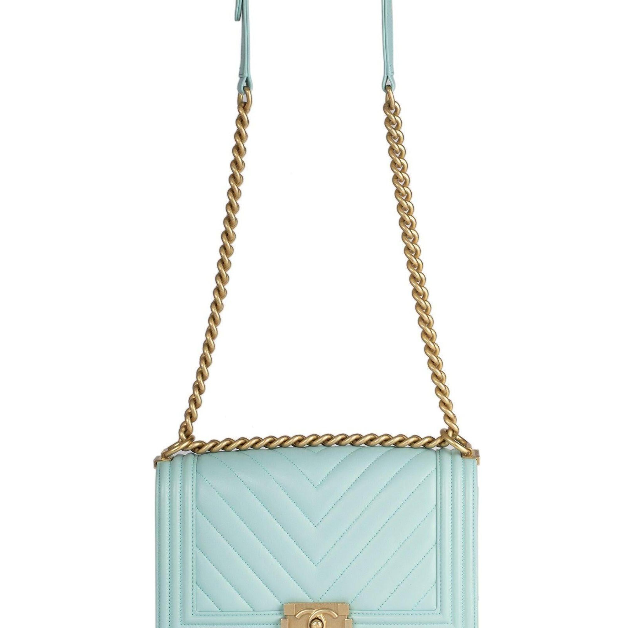 Chanel 2018 Turquoise Medium Chevron Boy Bag