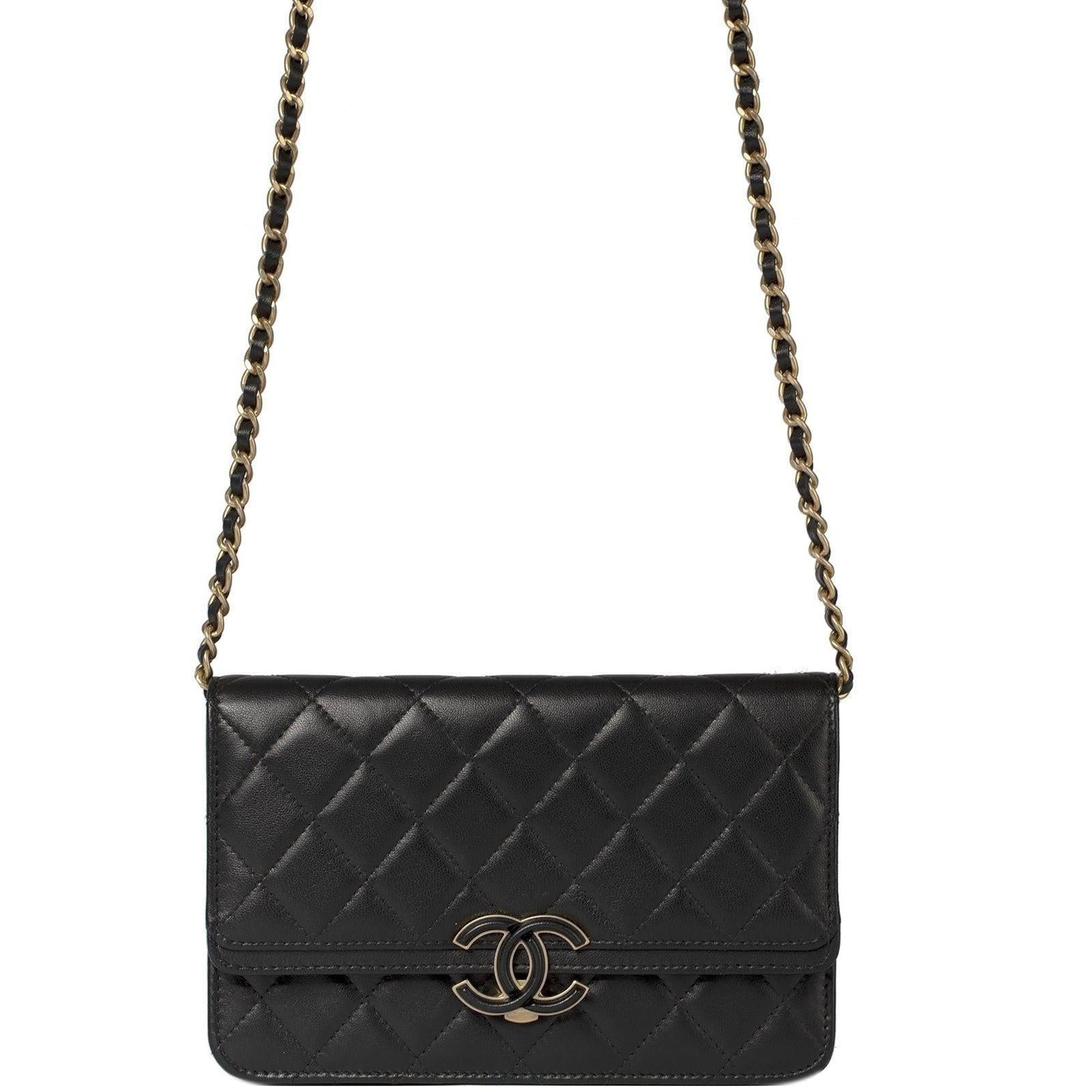 Chanel 2019 CC Chic Wallet on Chain