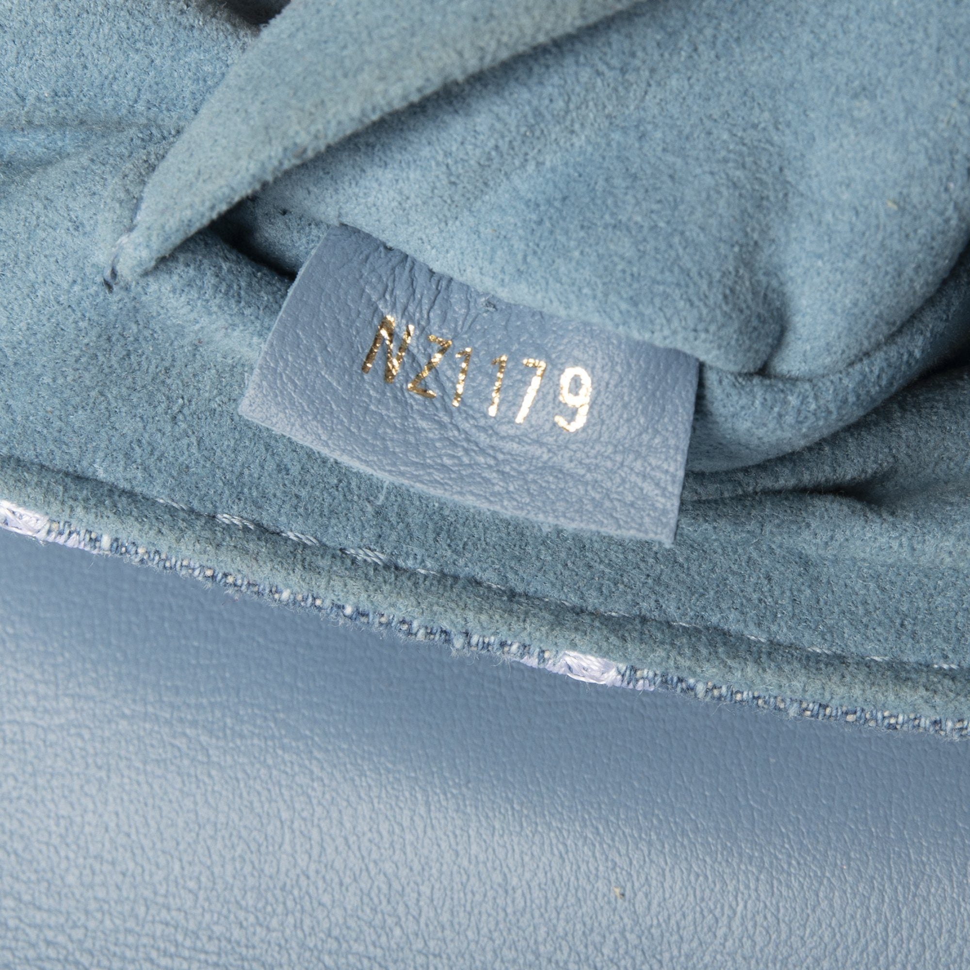 Louis Vuitton 2019 New Wave Chain-Bag MM