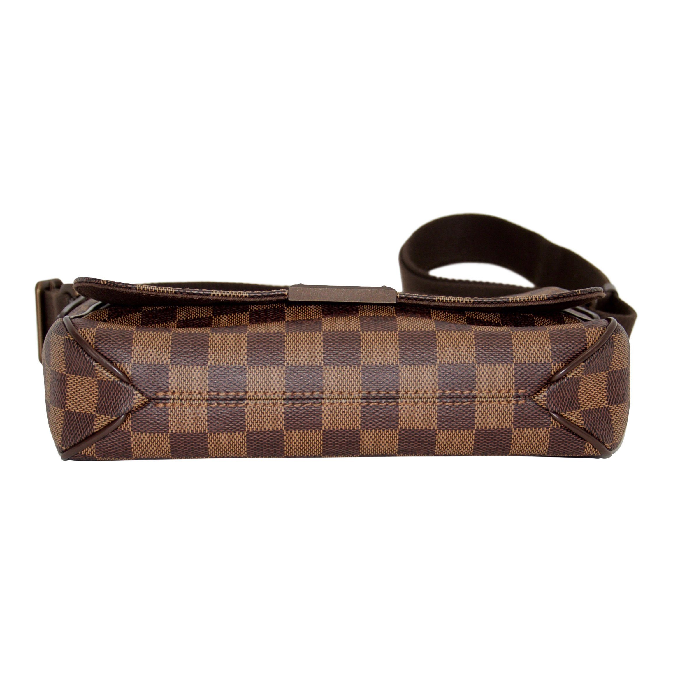 Louis Vuitton Damier Ebene District PM