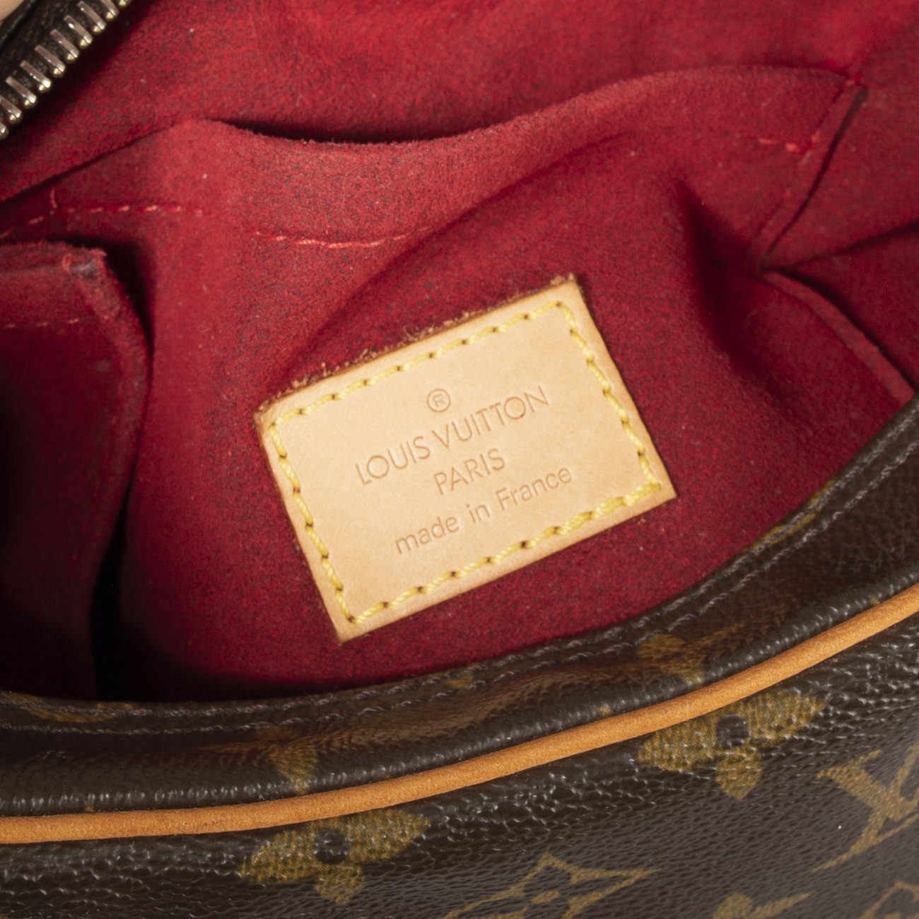 Louis Vuitton Monogram Croissant MM