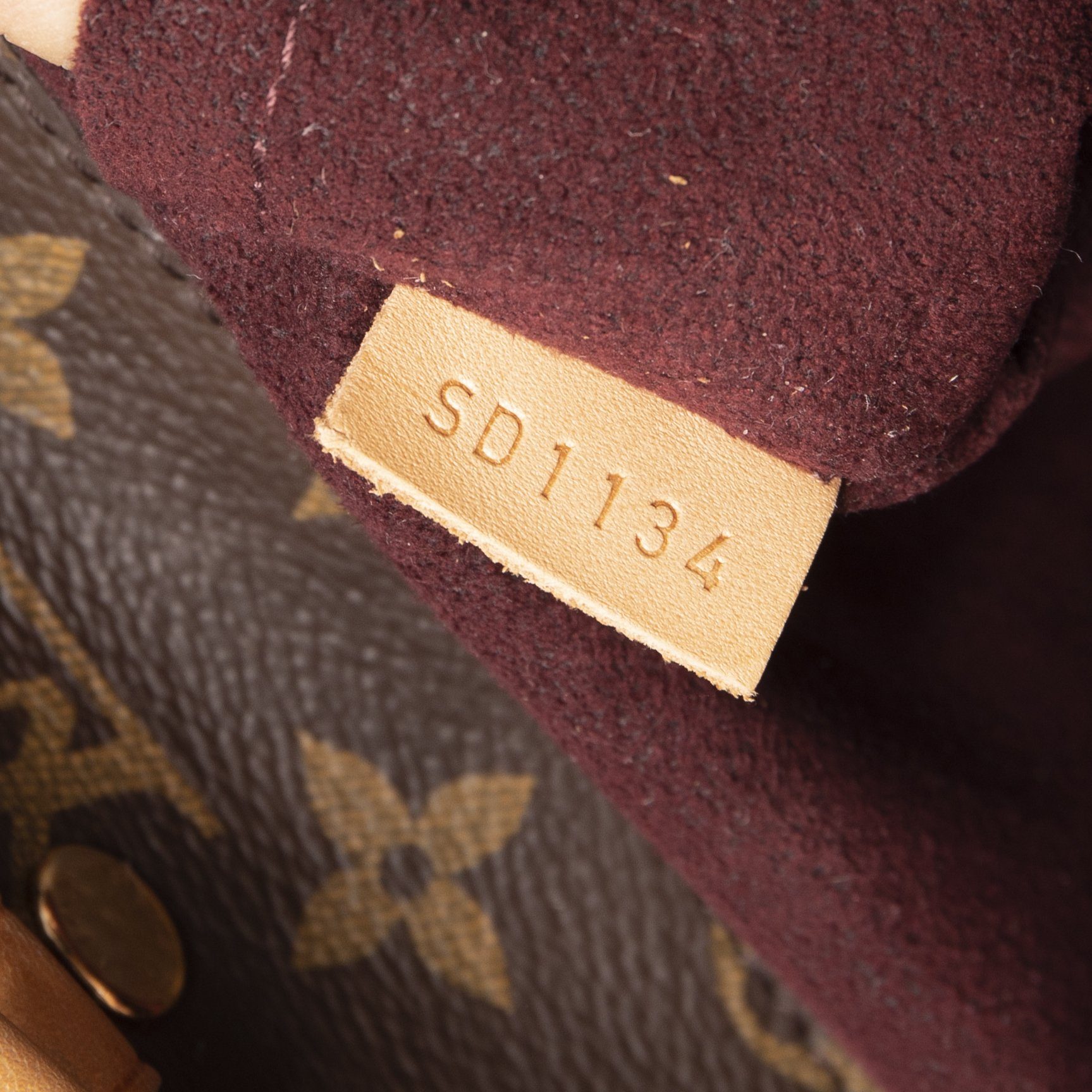 Louis Vuitton Monogram Montaigne MM