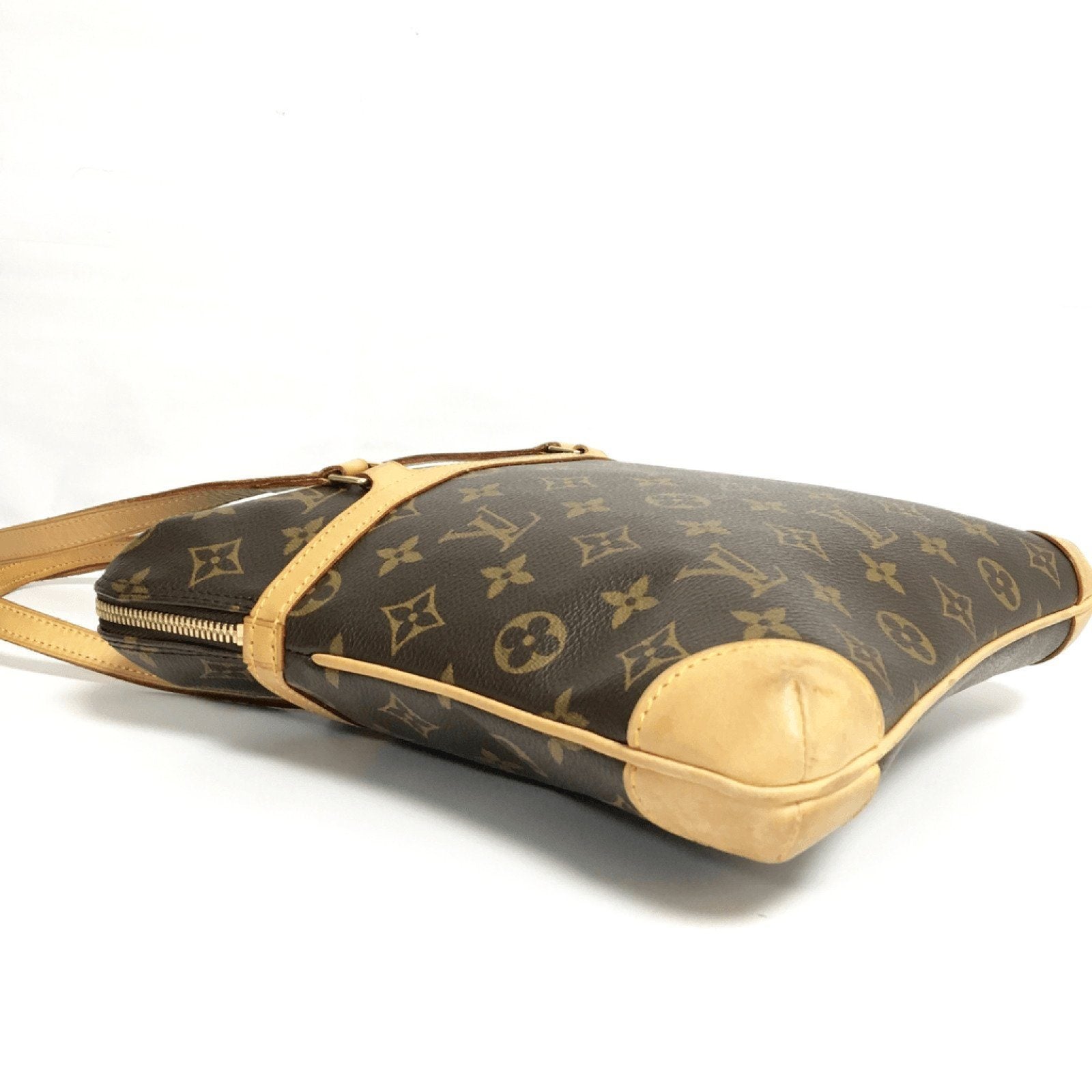 Louis Vuitton Monogram Sac Coussin GM
