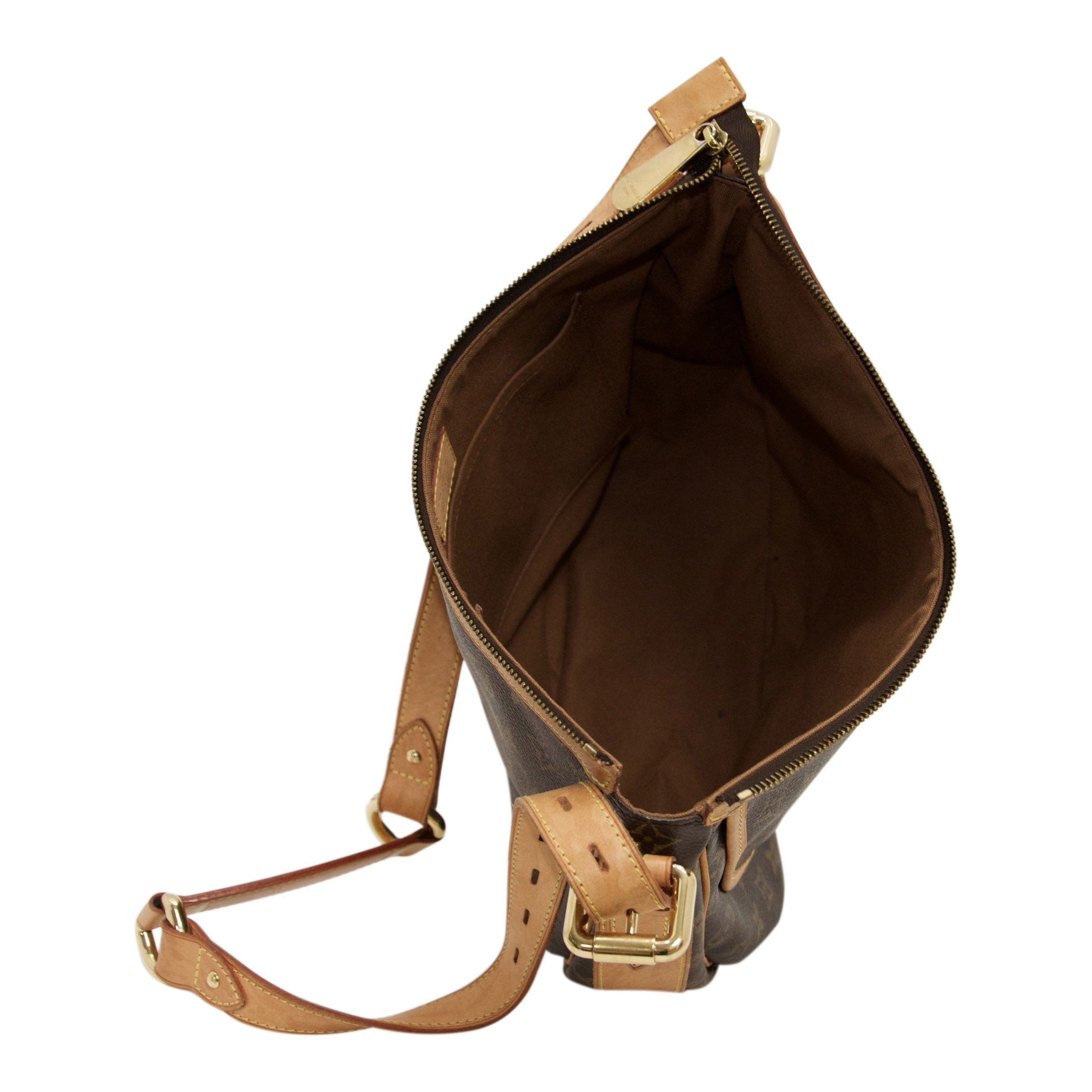 Louis Vuitton Monogram Tulum GM