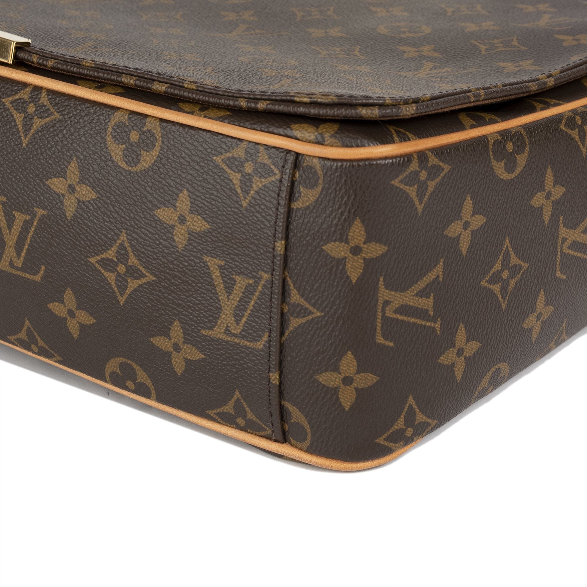 Louis Vuitton Monogram Valmy MM Messenger Bag