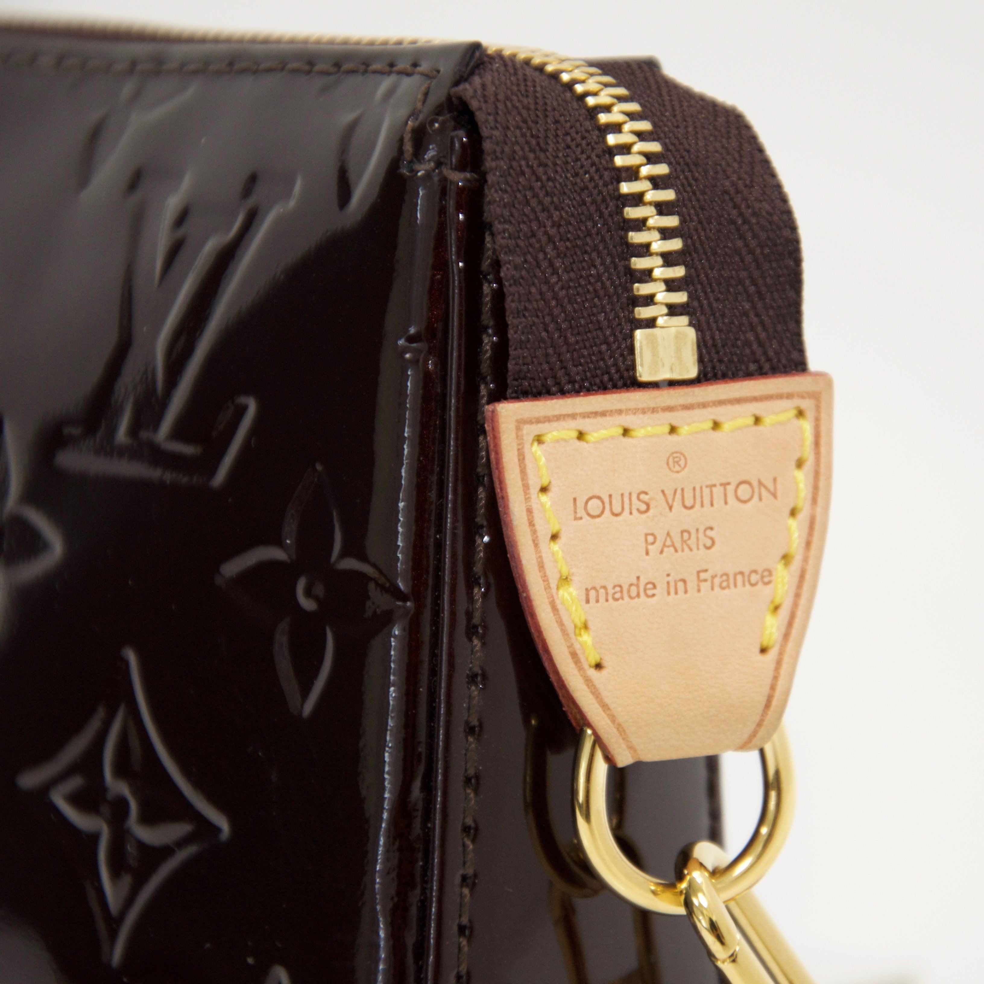 Louis Vuitton Pochette Accessoires NM with Bandouliere Strap