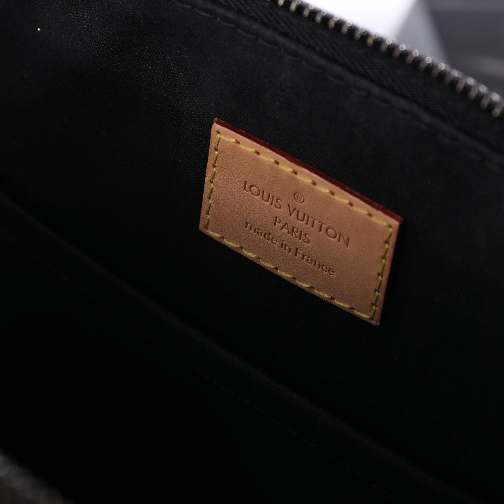 Louis Vuitton Vernis Montana Bag