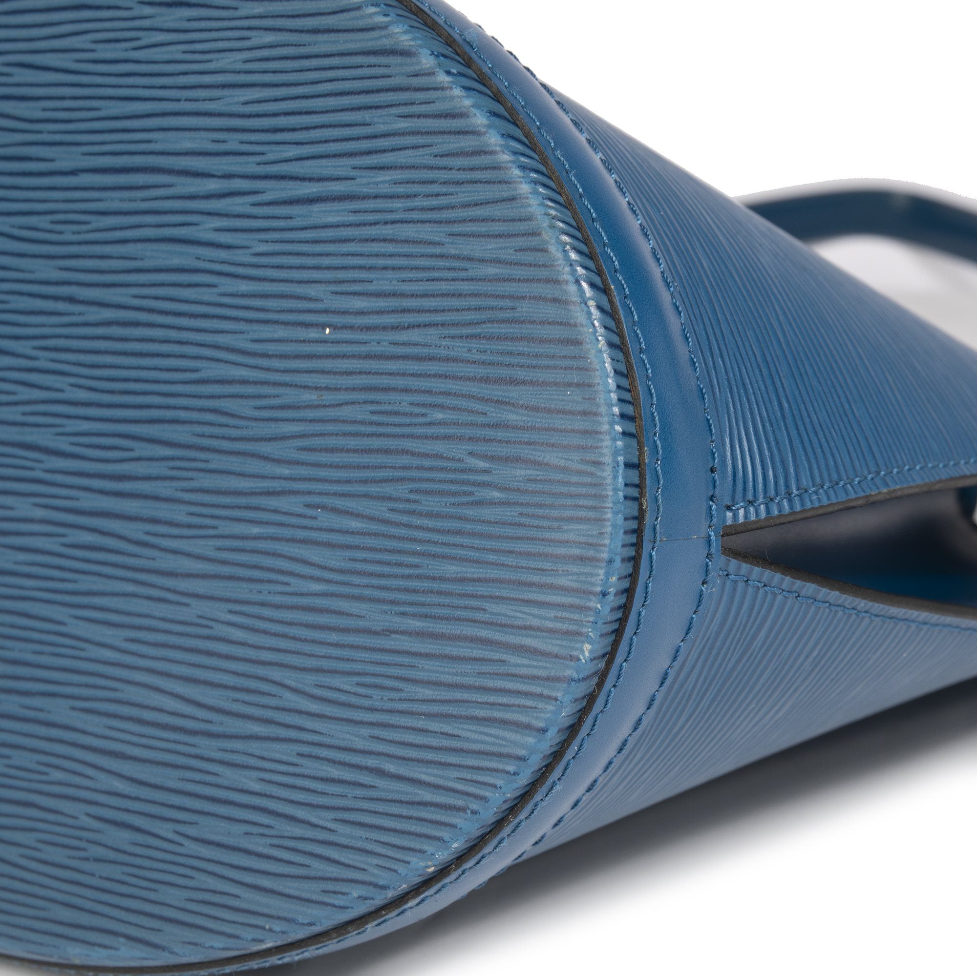 Louis Vuitton Vintage Epi Cluny Bag