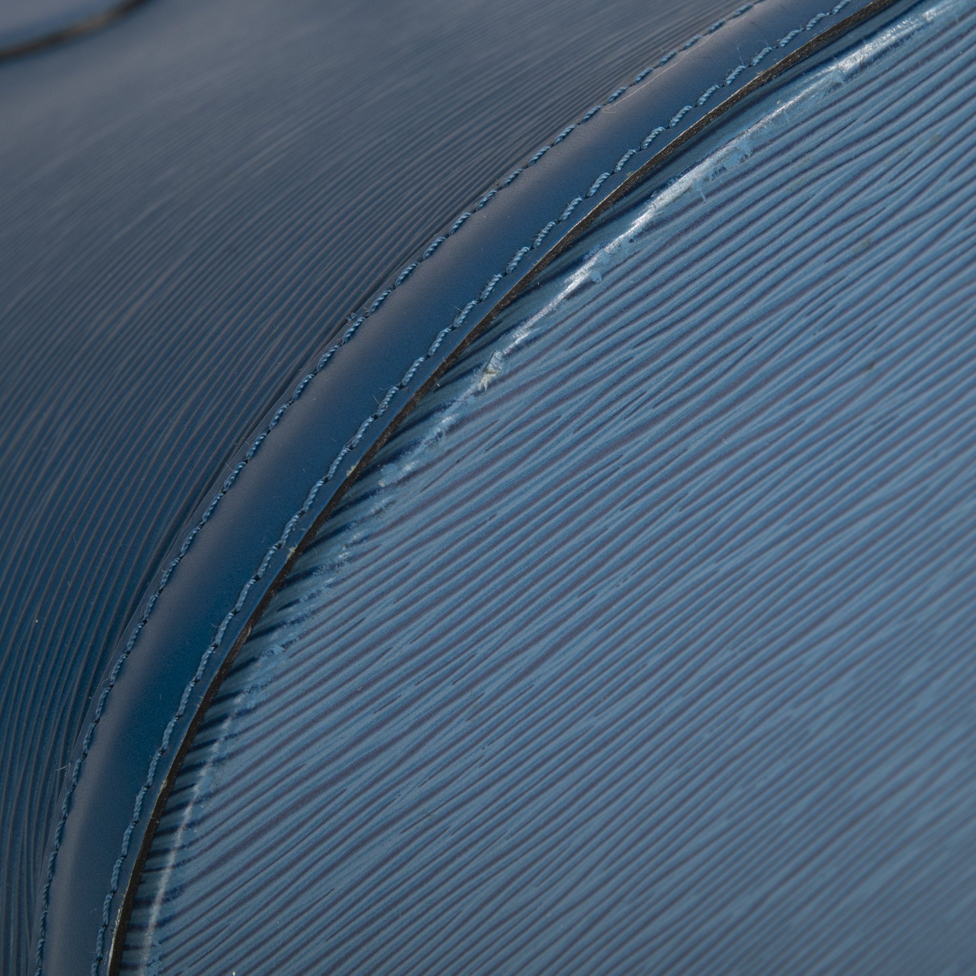 Louis Vuitton Vintage Epi Cluny Bag