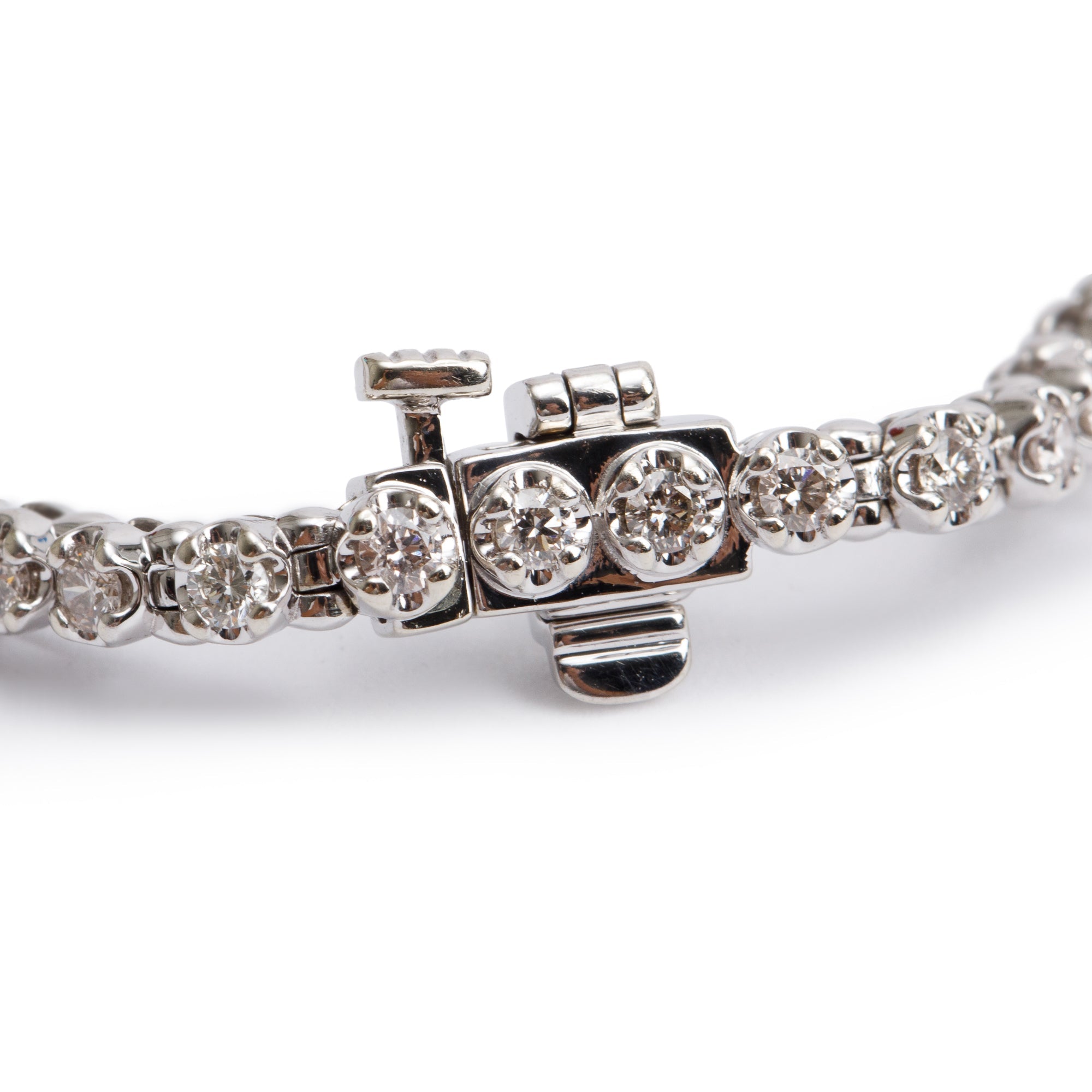10k White Gold 2.08 tcw. Diamond Tennis Bracelet