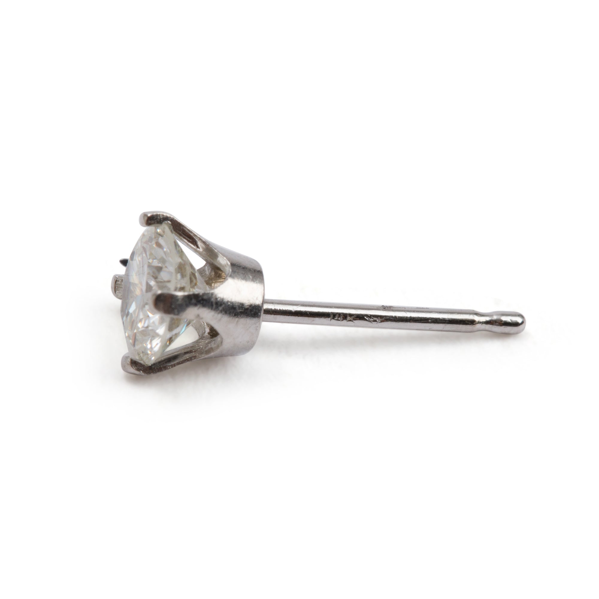14k White Gold 0.75 tcw. Diamond Stud Earrings