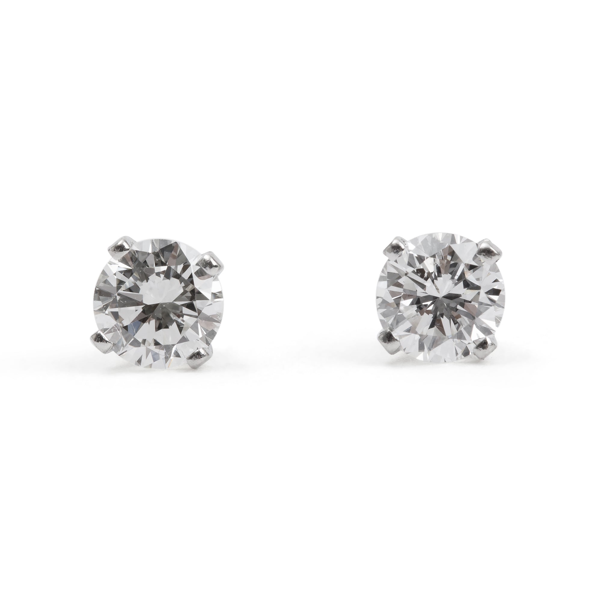 14k White Gold 0.75 tcw. Diamond Stud Earrings
