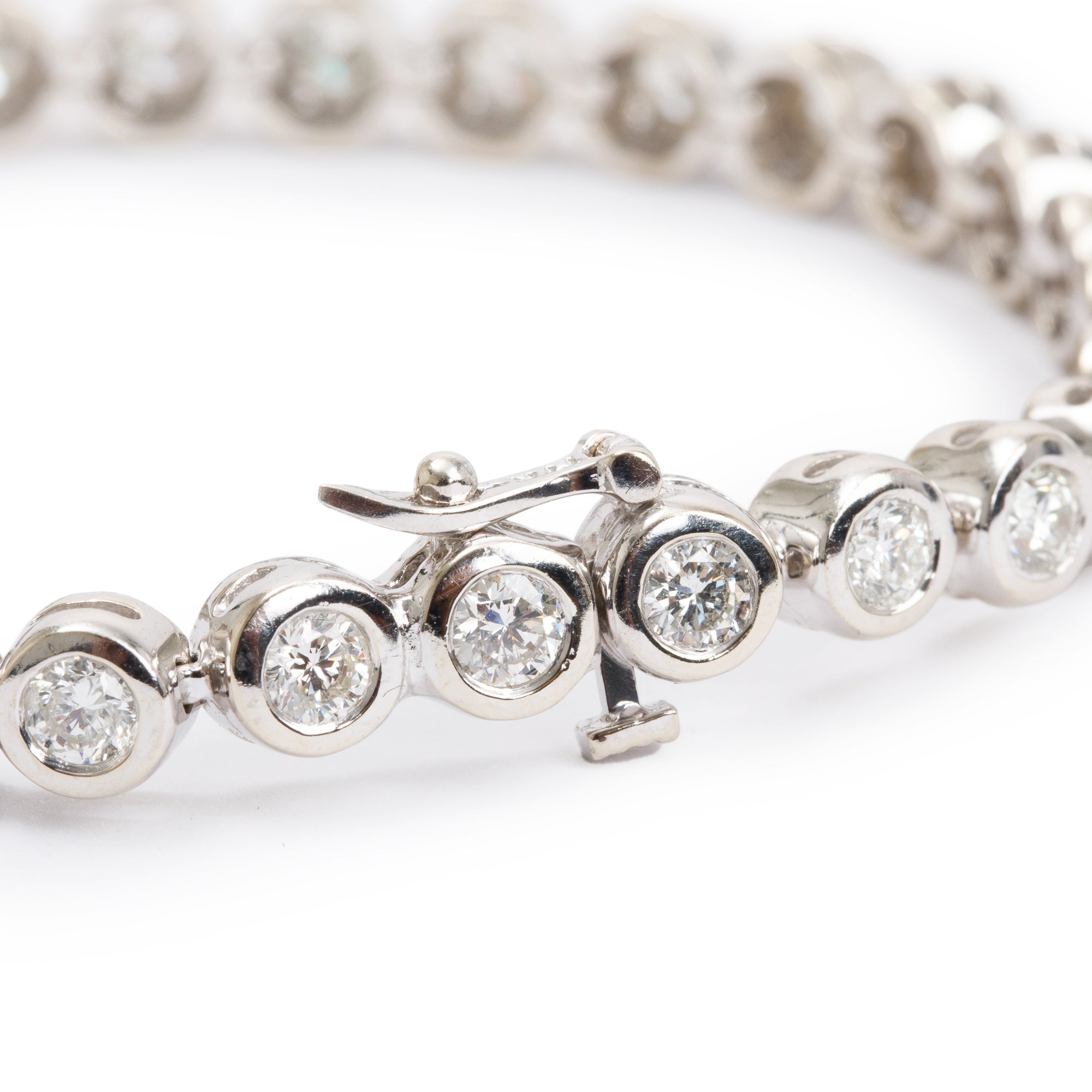 14k White Gold 5.01 tcw. Diamond Round Link Tennis Bracelet