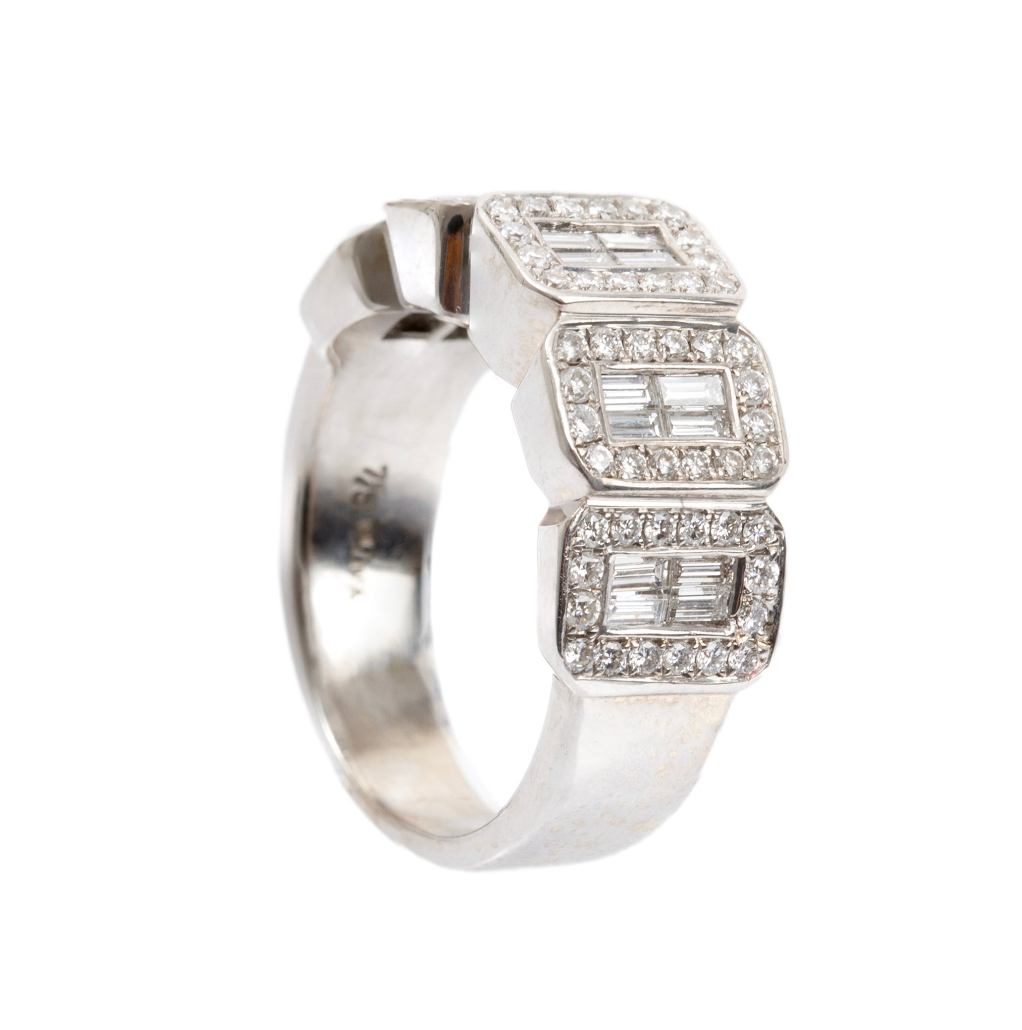 18k White Gold 1.03 tcw. Diamond Cocktail Ring, Size 5.75