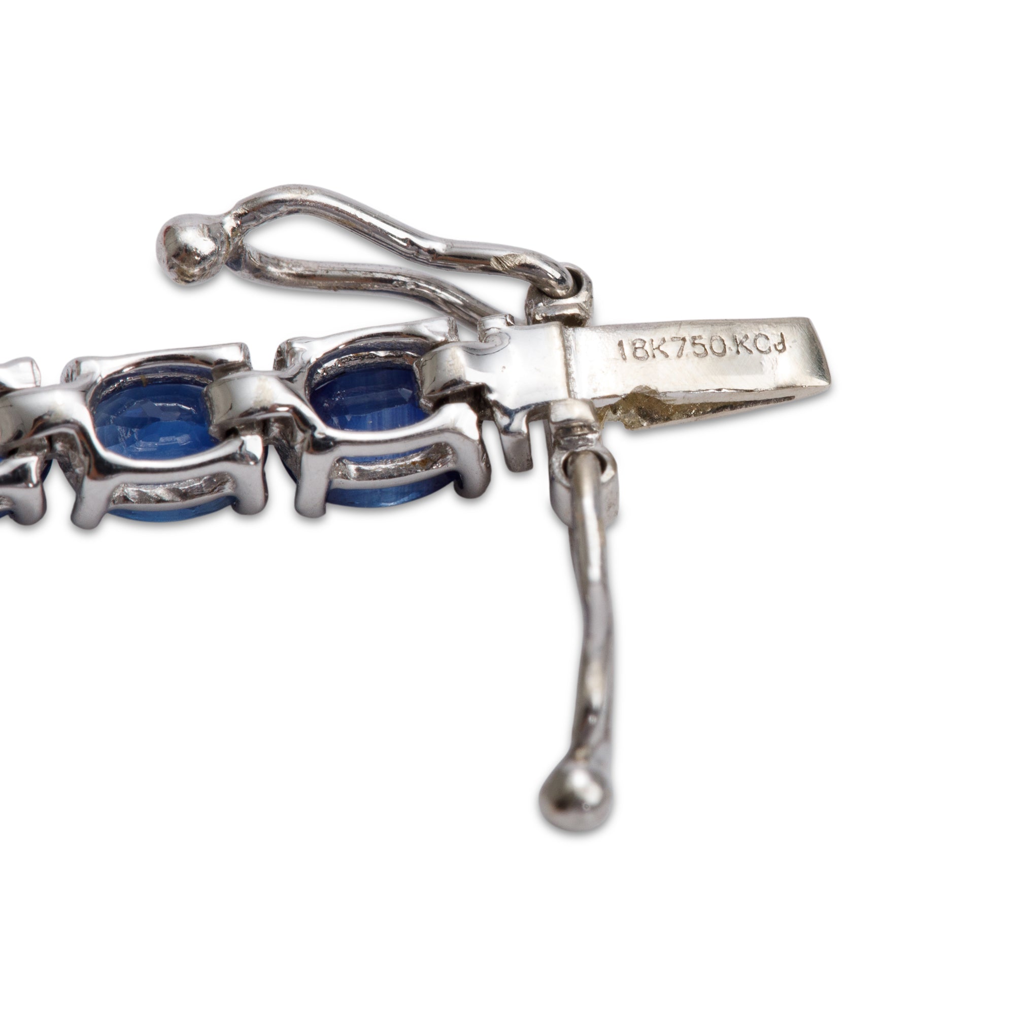 18k White Gold 8.89 tcw. Sapphire Tennis Bracelet