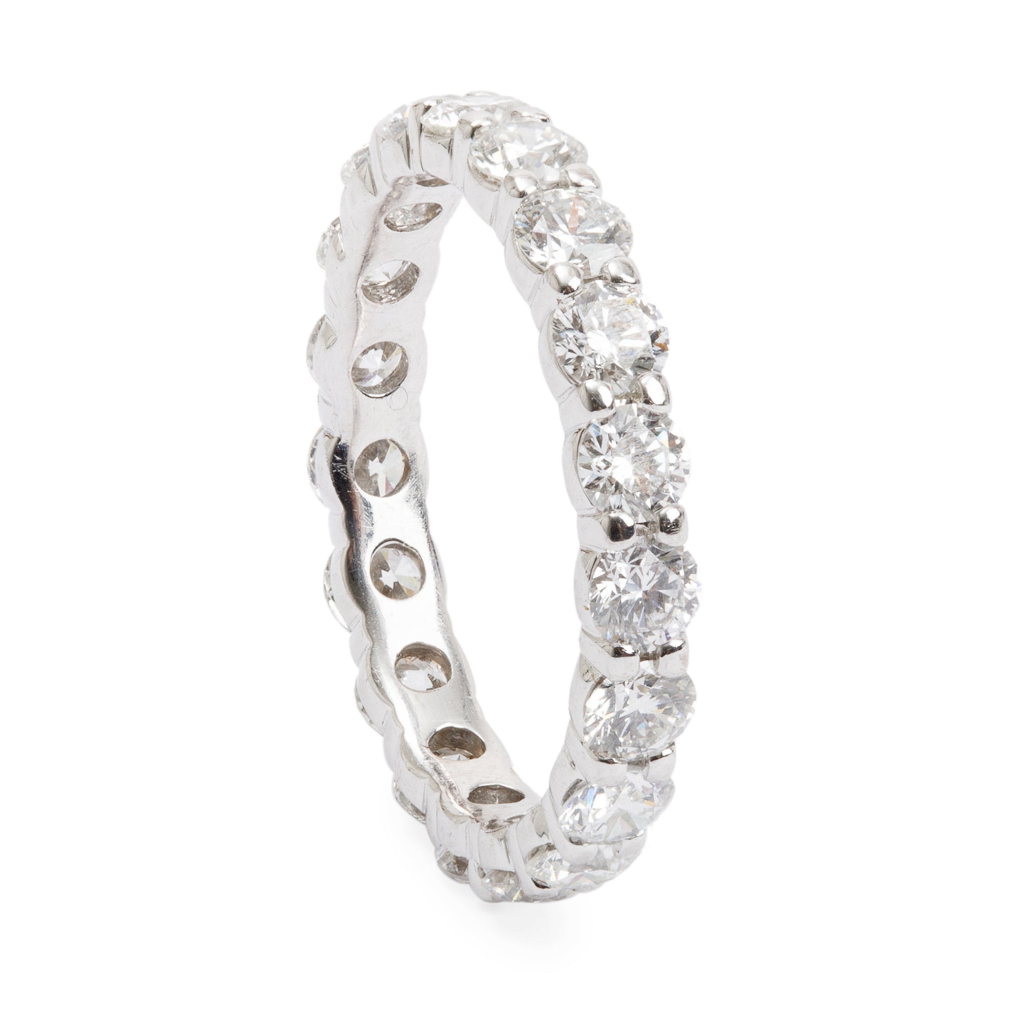 18k White Gold Diamond Eternity Band Ring, Size 6