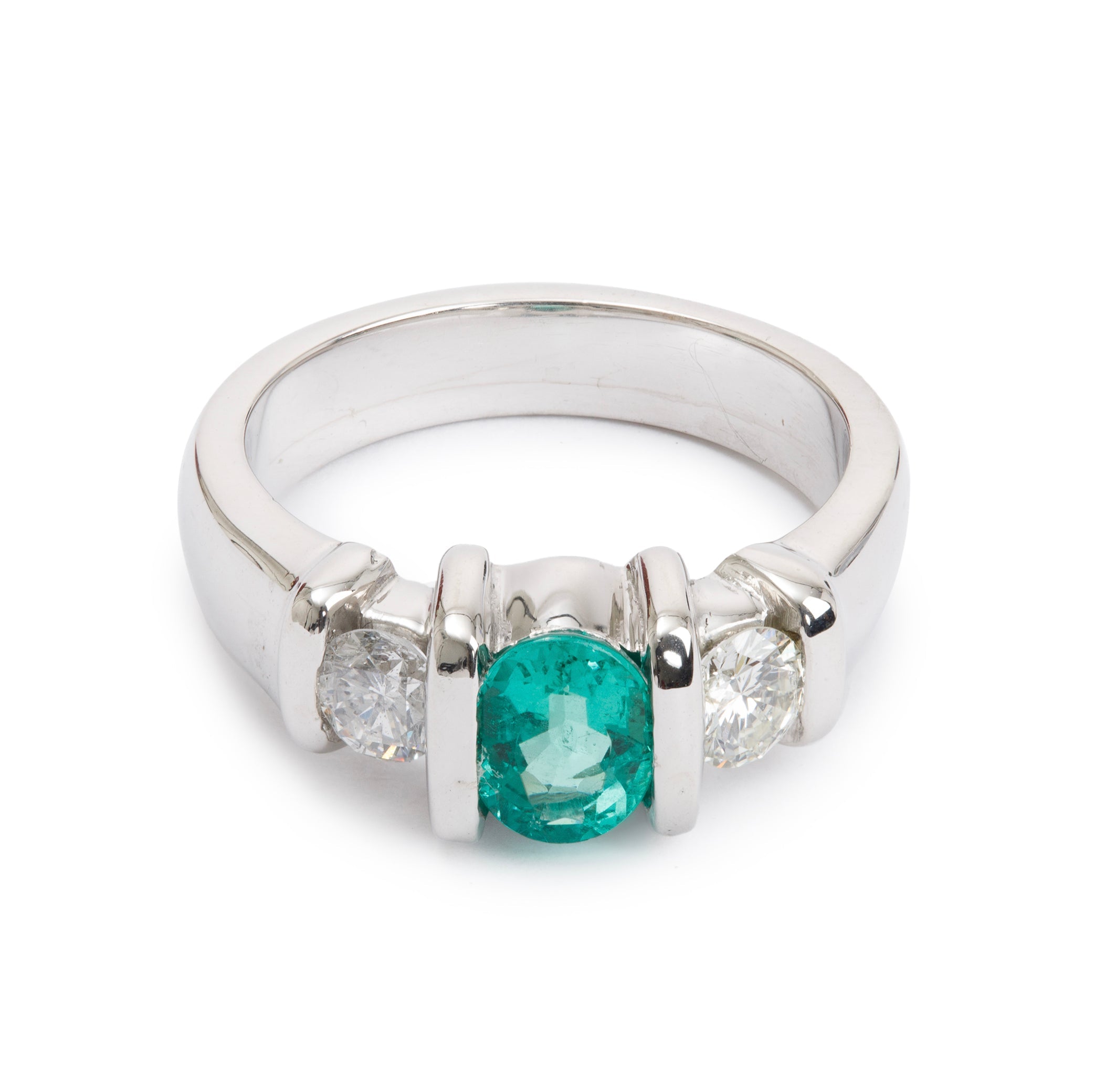18k White Gold Emerald & Diamond Cocktail Ring, Size 6.25