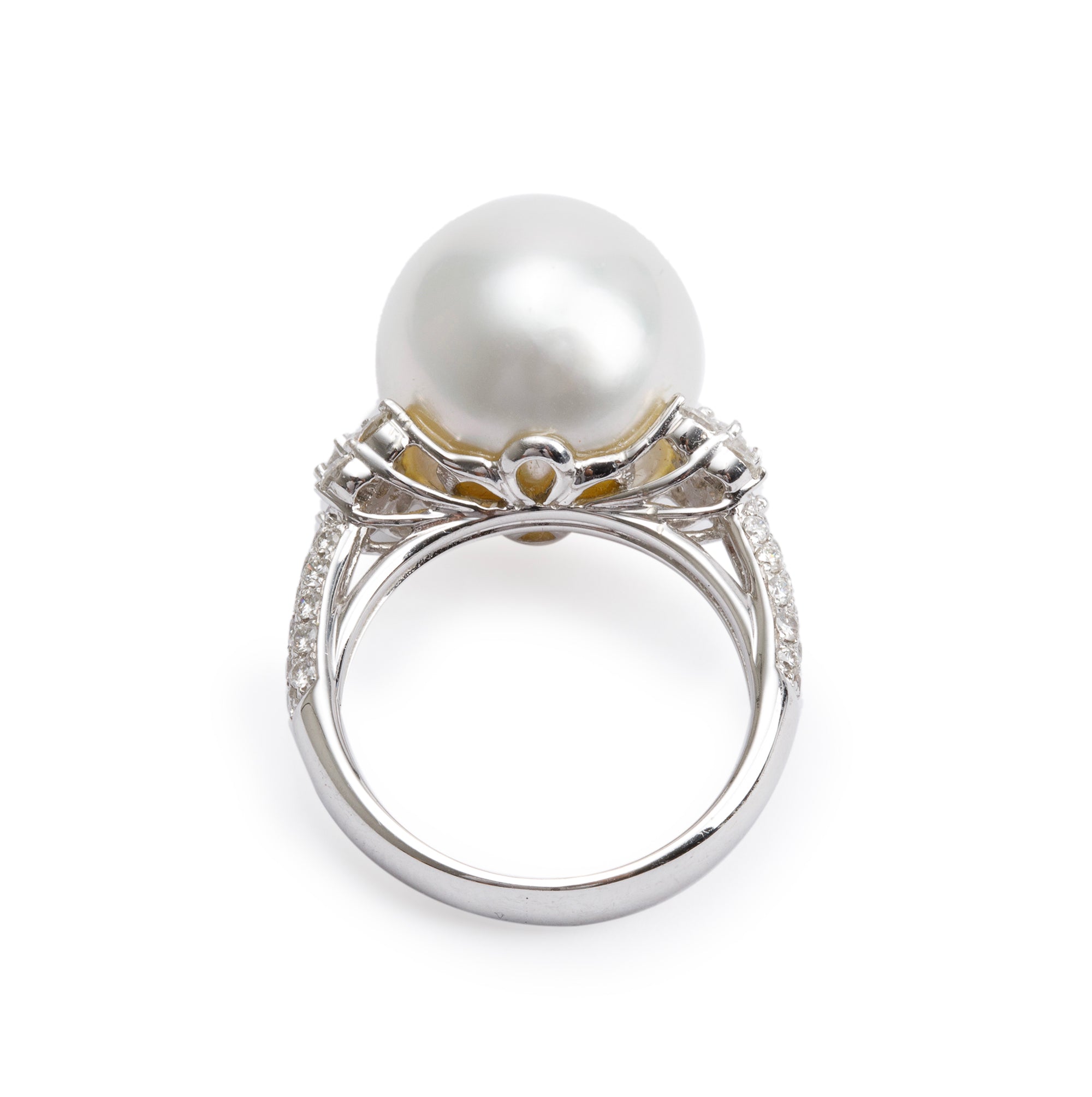 18k White Gold Pearl & Diamond Ring, Size 5.75