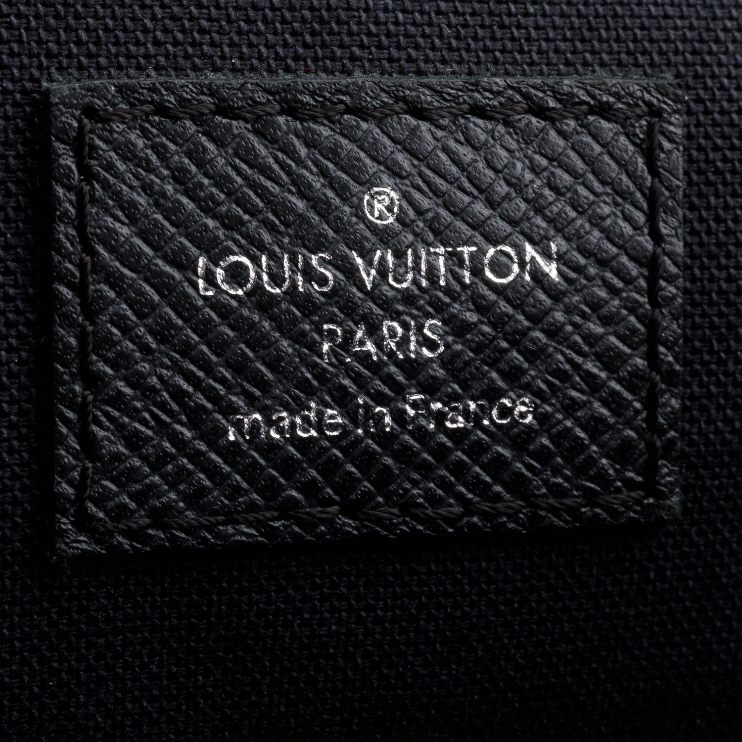 Louis Vuitton Black Taiga Leather Andrei Messenger Bag