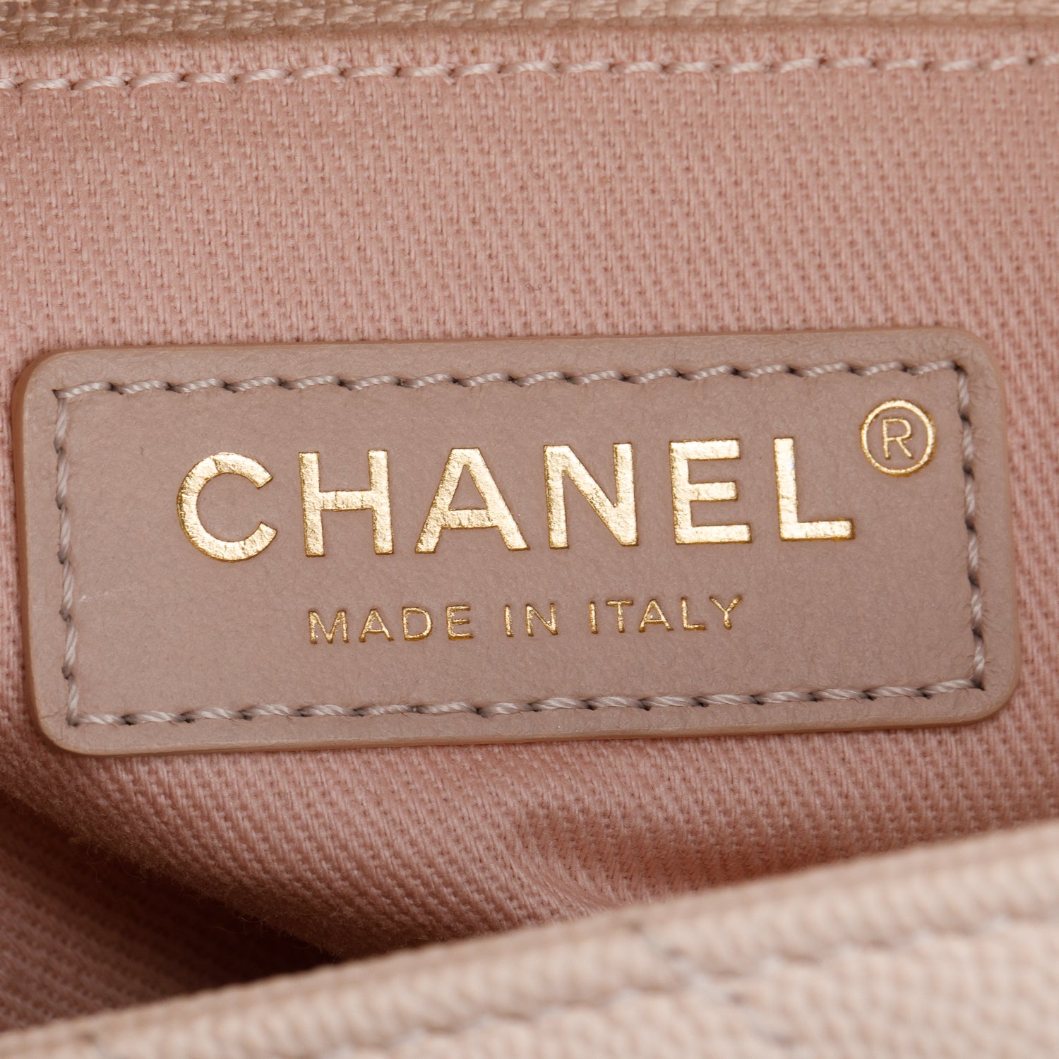 Chanel 2020 Pink Chevron Quilted Caviar Leather Medium Coco Handle Bag w/ Strap & Authenticity Card