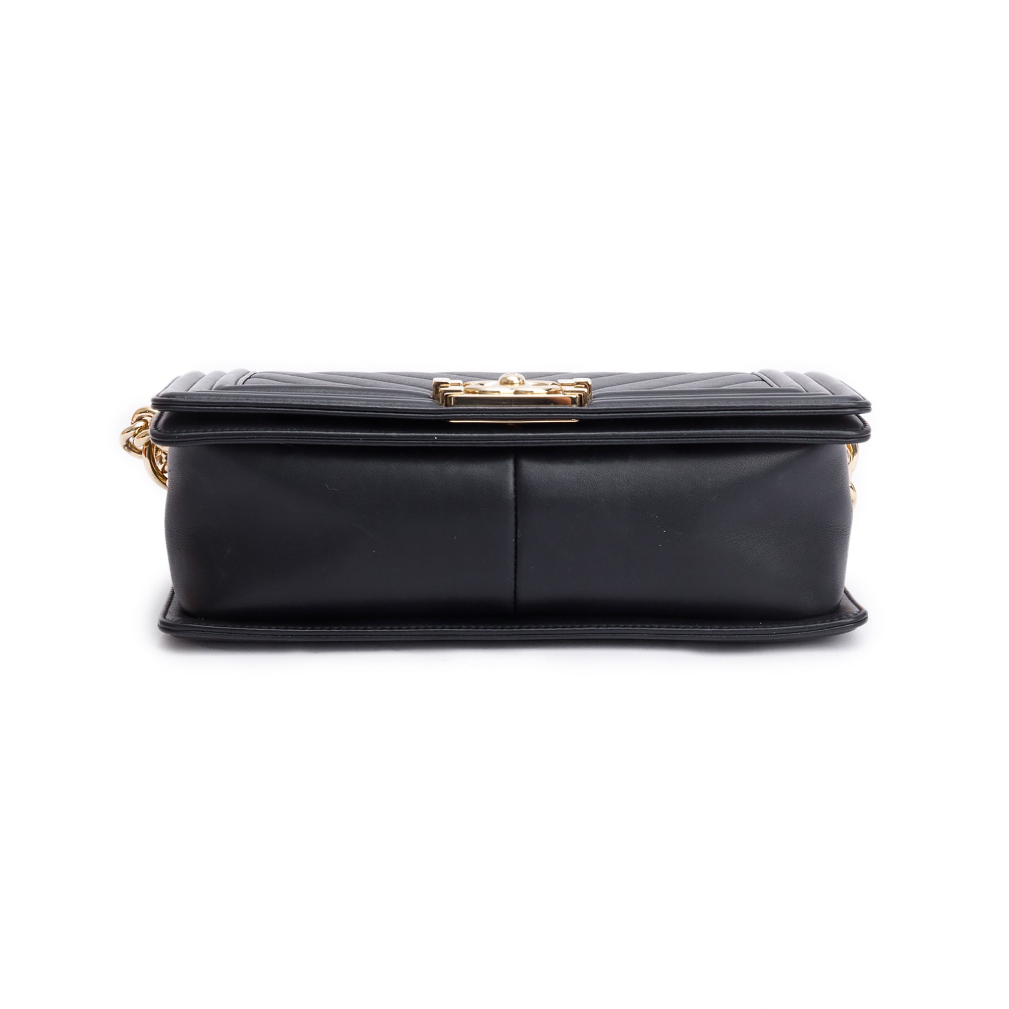 Chanel Black Chevron Quilted Lambskin Leather Medium Boy Bag w/ Authenticity Card