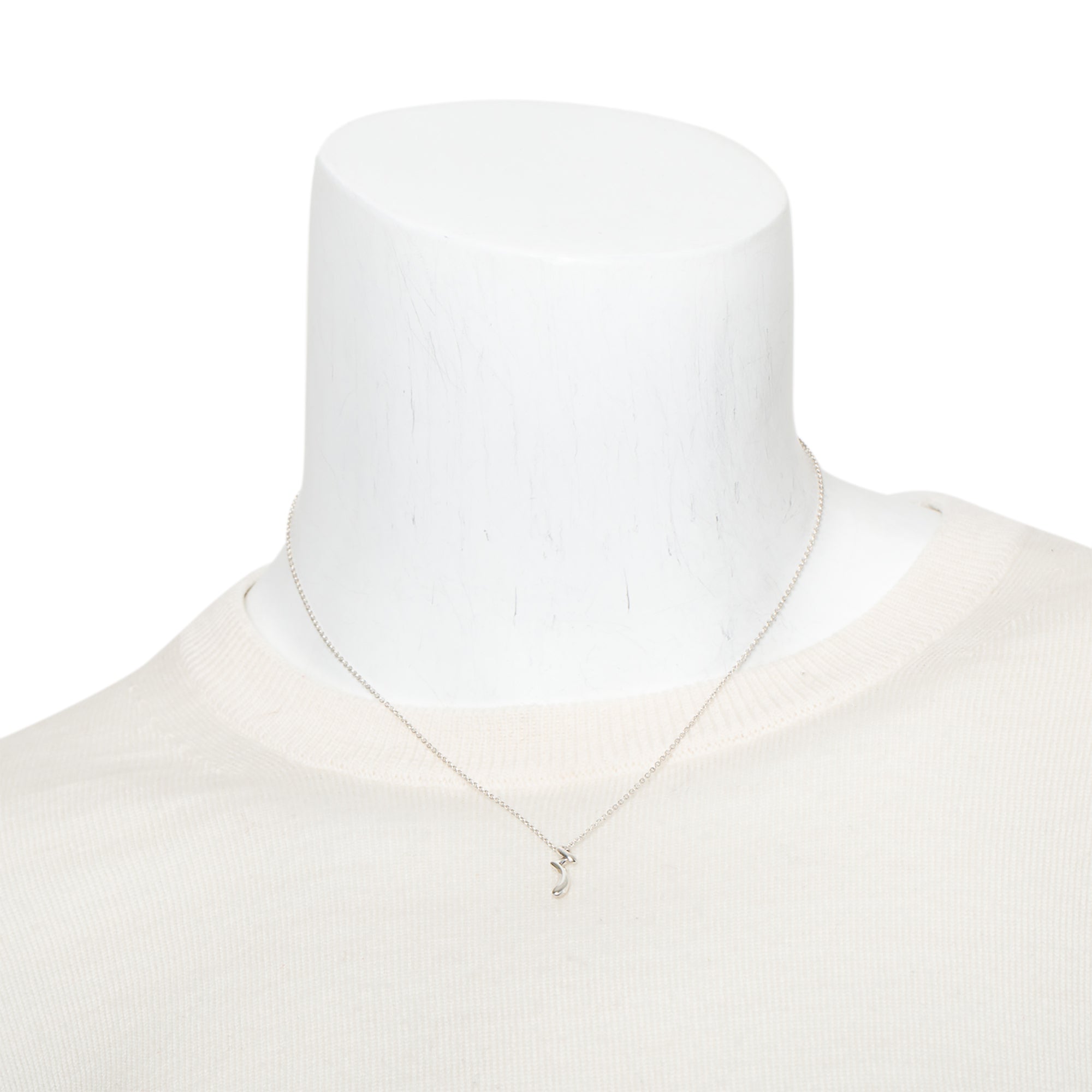 Tiffany & Co. Elsa Peretti Sterling Silver Alphabet Letter "R" Pendant Necklace