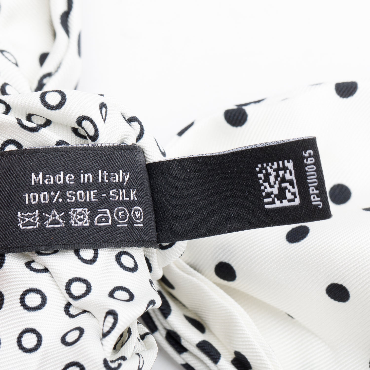 Chanel White/Black Silk CC Logo Bow Hair Scrunchie w/ Box