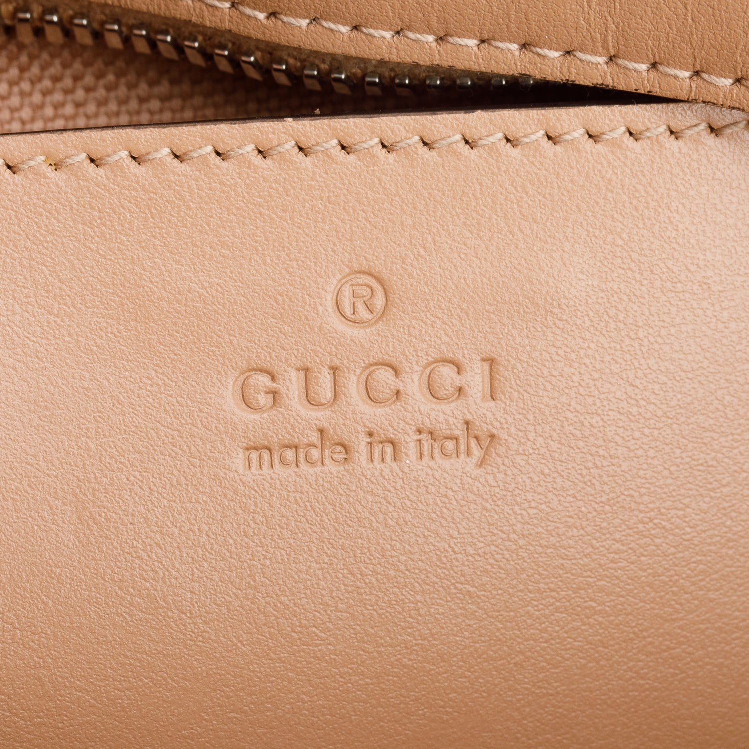 Gucci Beige GG Marmont Matelasse Small Camera Bag w/ Box