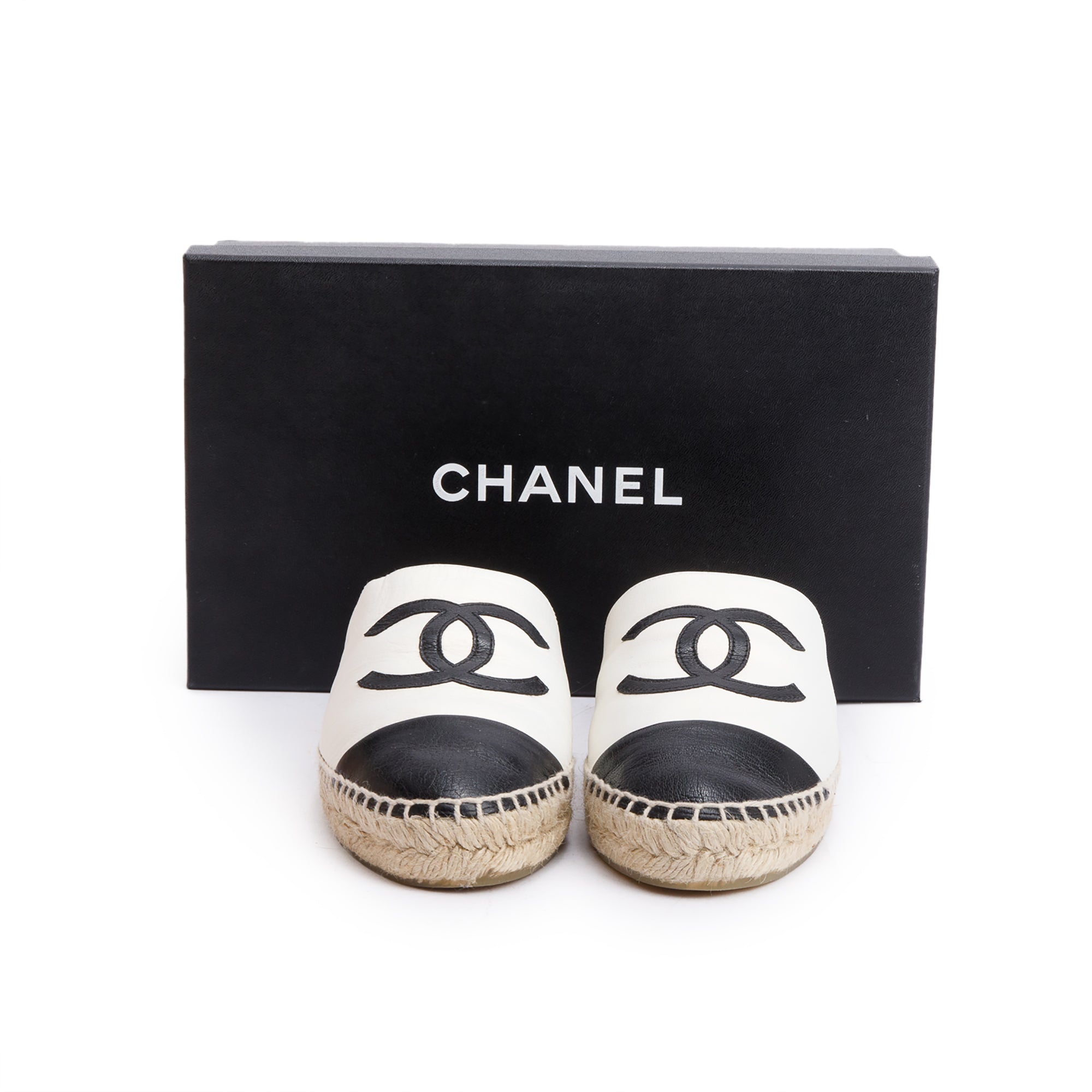 Chanel Black/ White Leather CC Logo Espadrille Mule, Size 38 w/ Box
