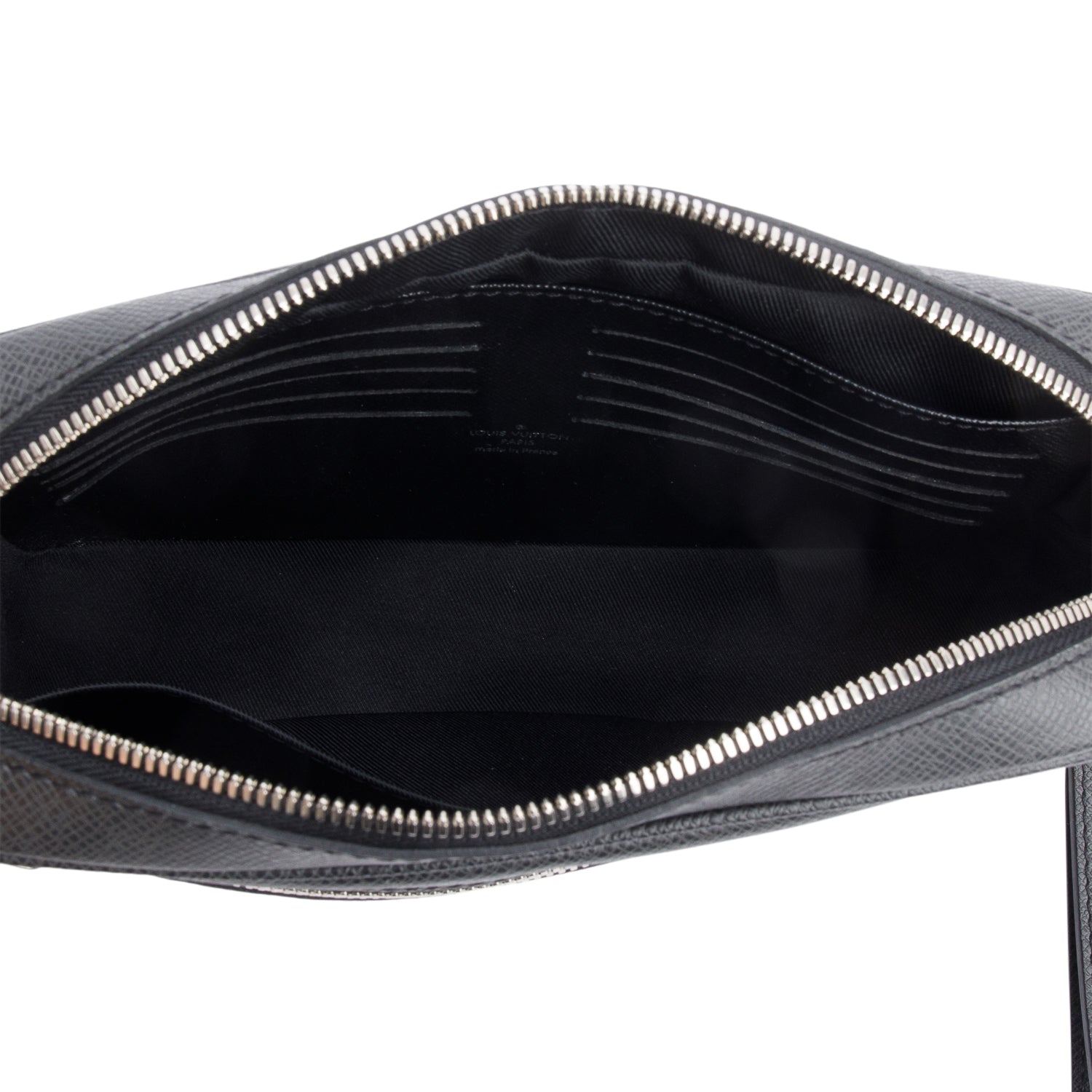 Louis Vuitton Black Taiga Leather Pochette Kasai