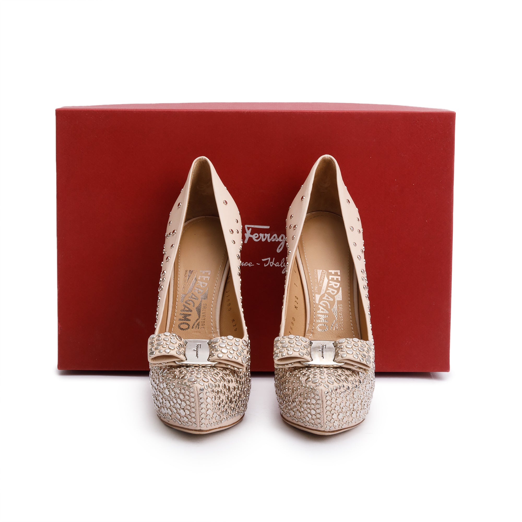 Salvatore Ferragamo Beige Leather Vara Bow Studded Platform Pumps, Size 7 w/ Box