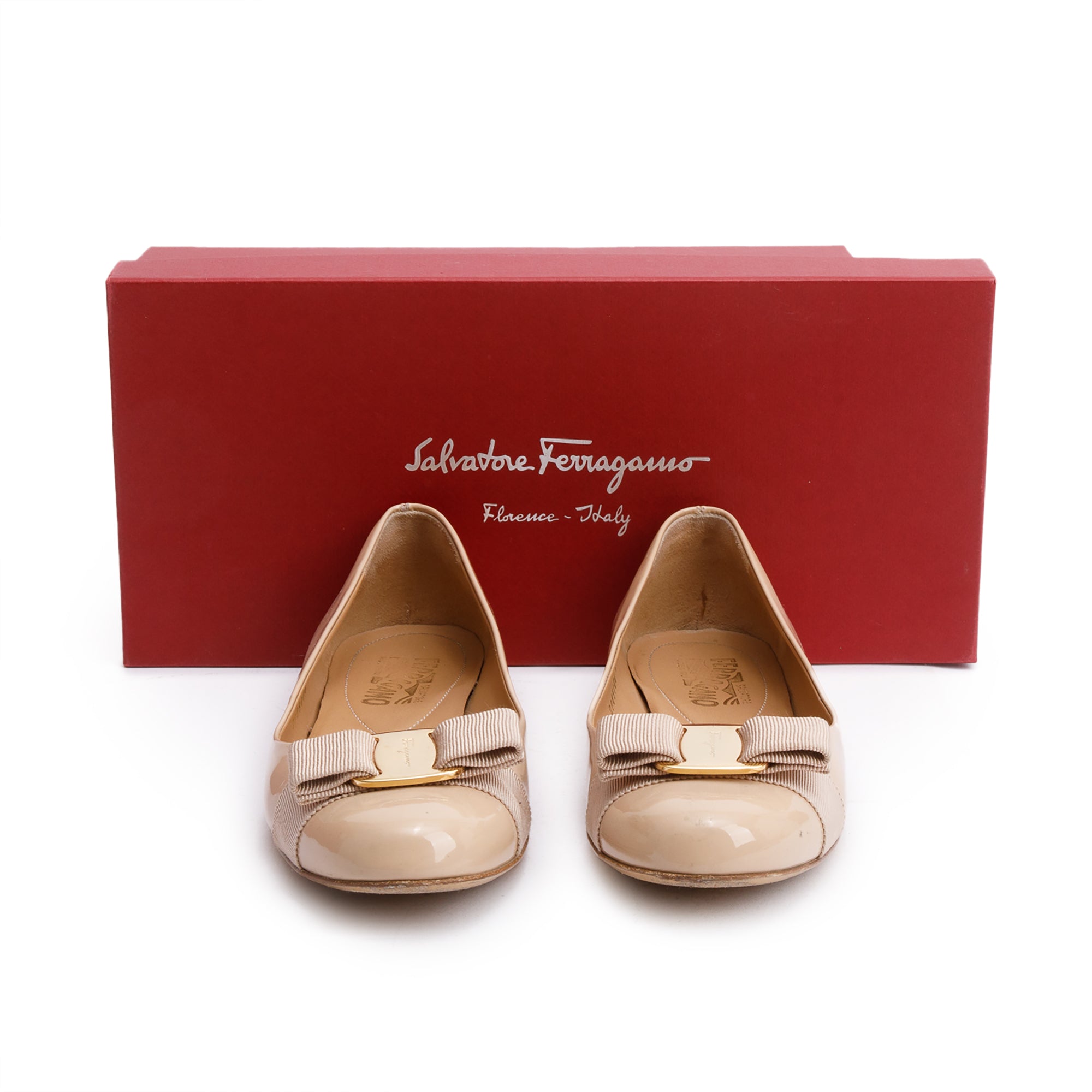 Salvatore Ferragamo Beige Patent Leather Vara Bow Ballet Flats, Size 7.5 w/ Box