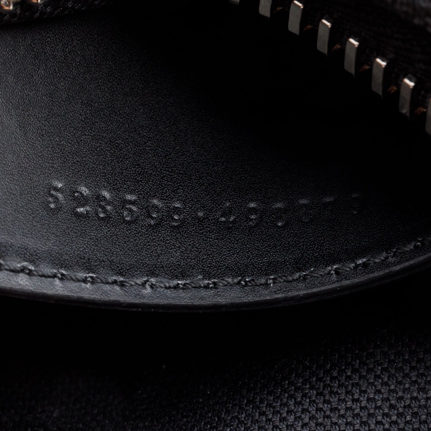 Gucci Black GG Supreme Small Messenger Bag