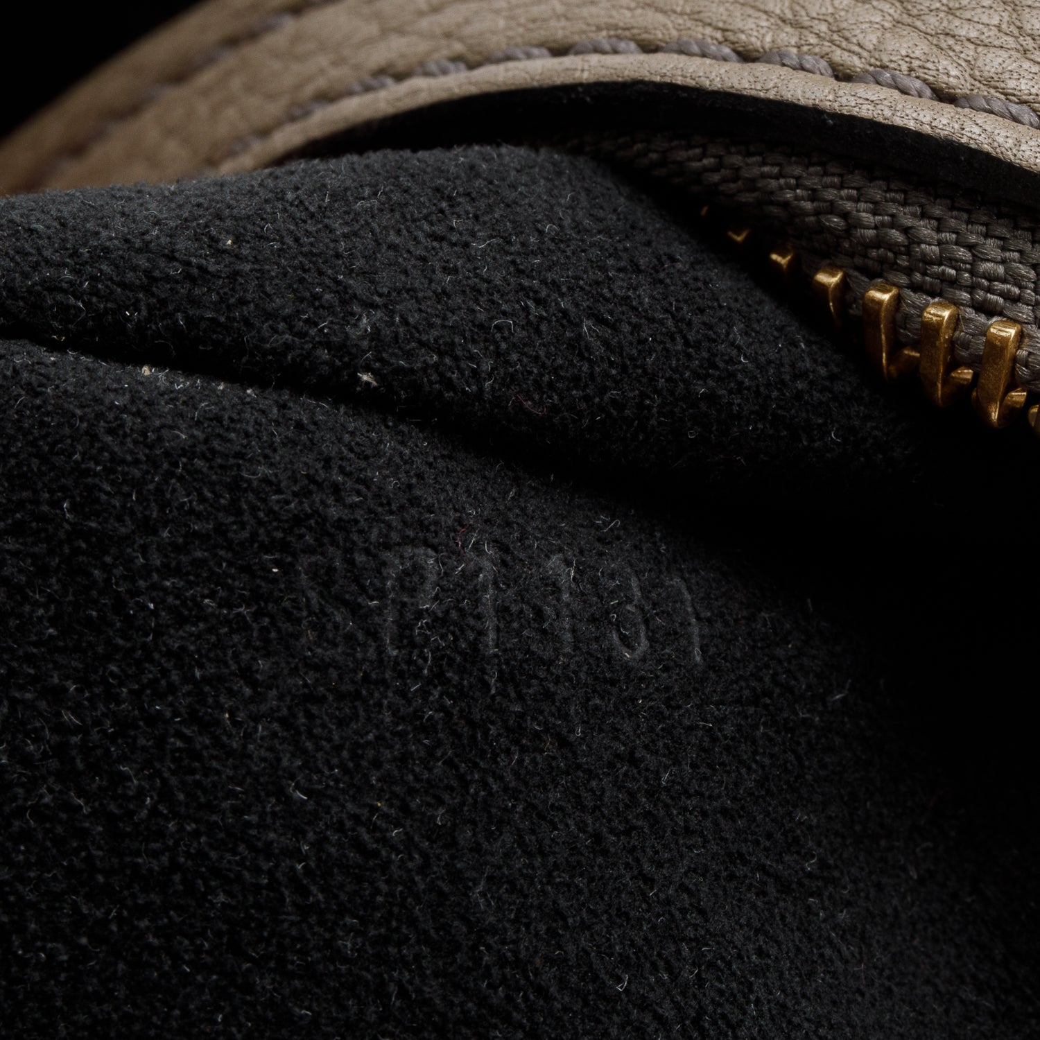 Louis Vuitton Taupe Mahina Leather L Hobo