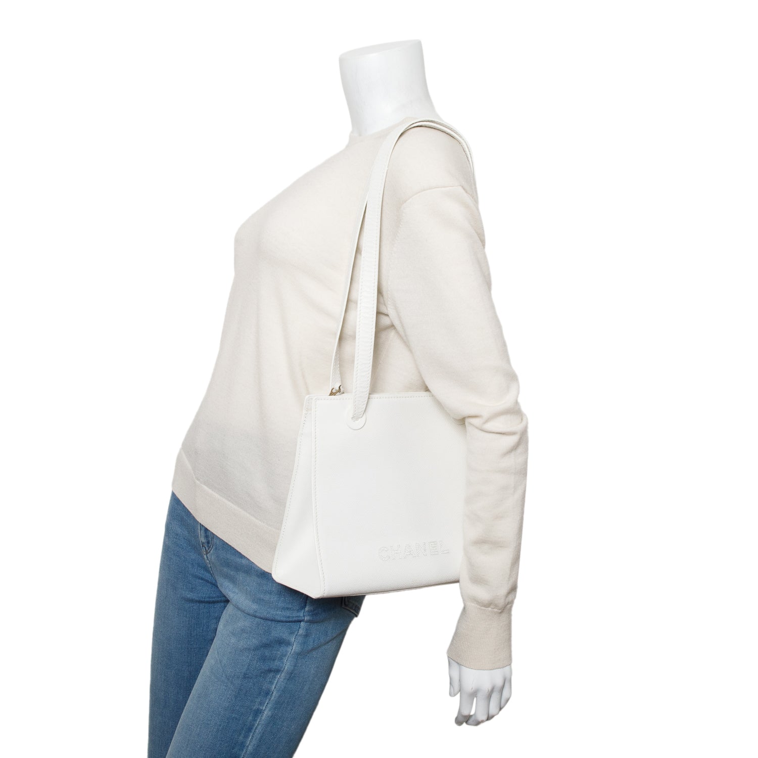 Chanel Vintage White Caviar Leather Logo Shoulder Bag