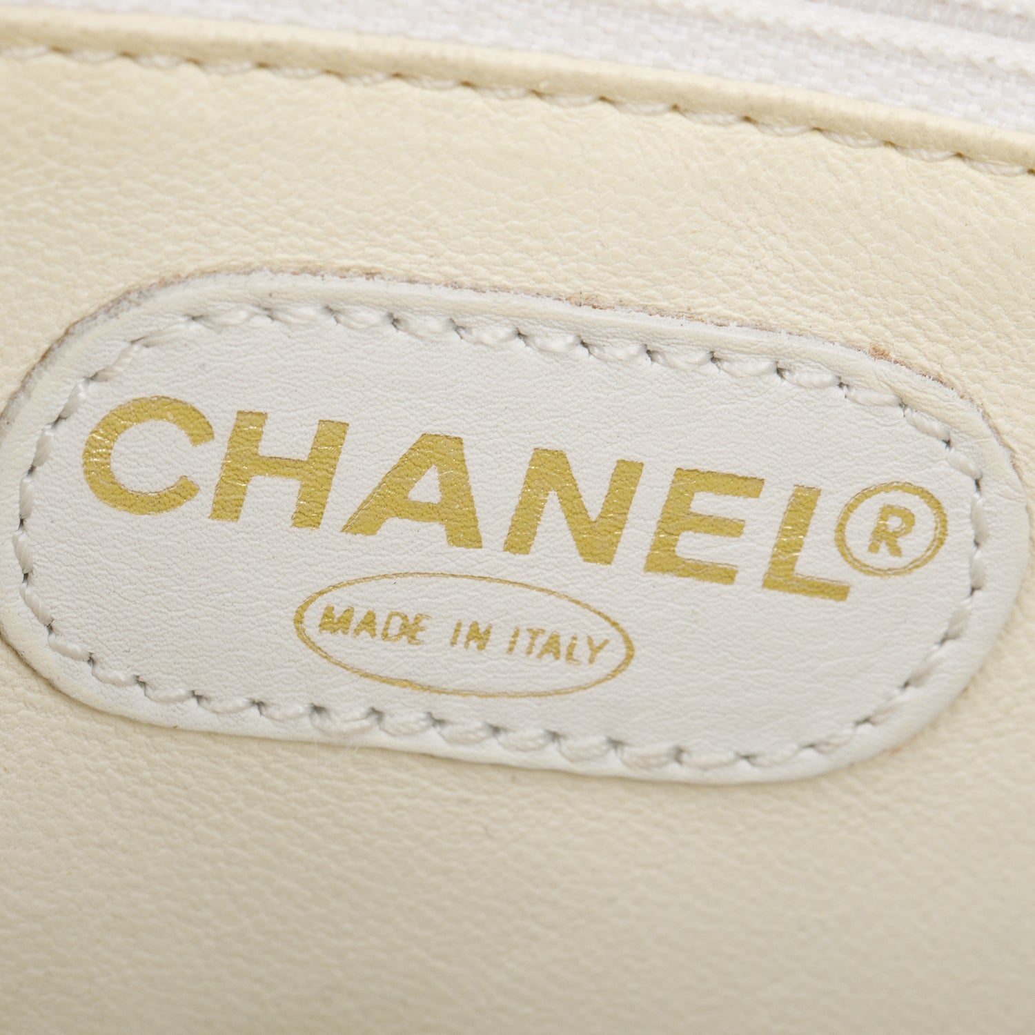 Chanel Vintage White Caviar Leather Logo Shoulder Bag