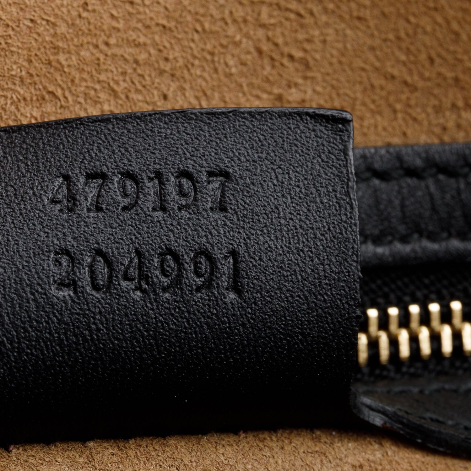 Gucci GG Supreme Medium Padlock Shoulder Bag