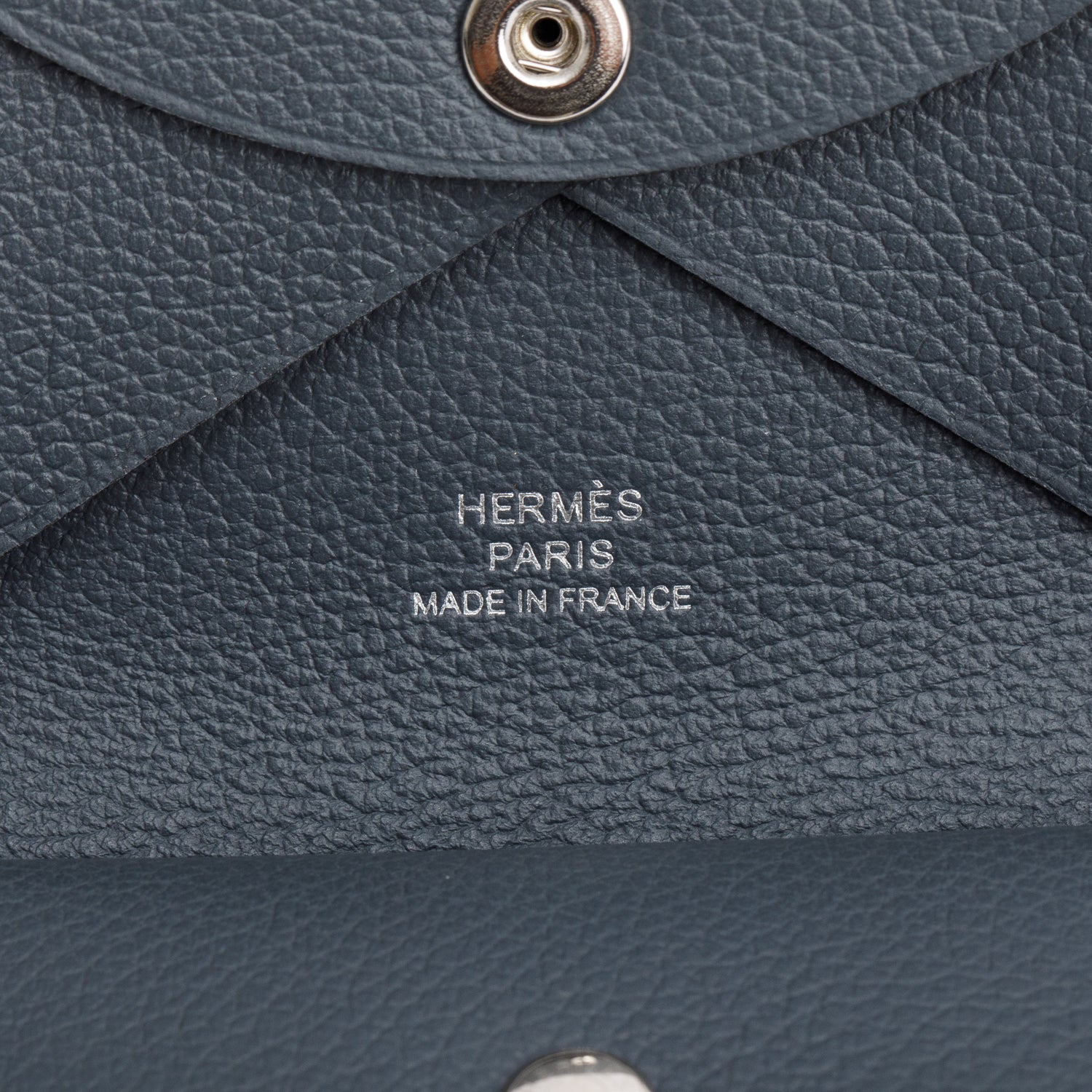 Hermes 2024 Gris Misty Evercolor Calfskin Calvi Duo Compact Verso Card Holder w/ Box