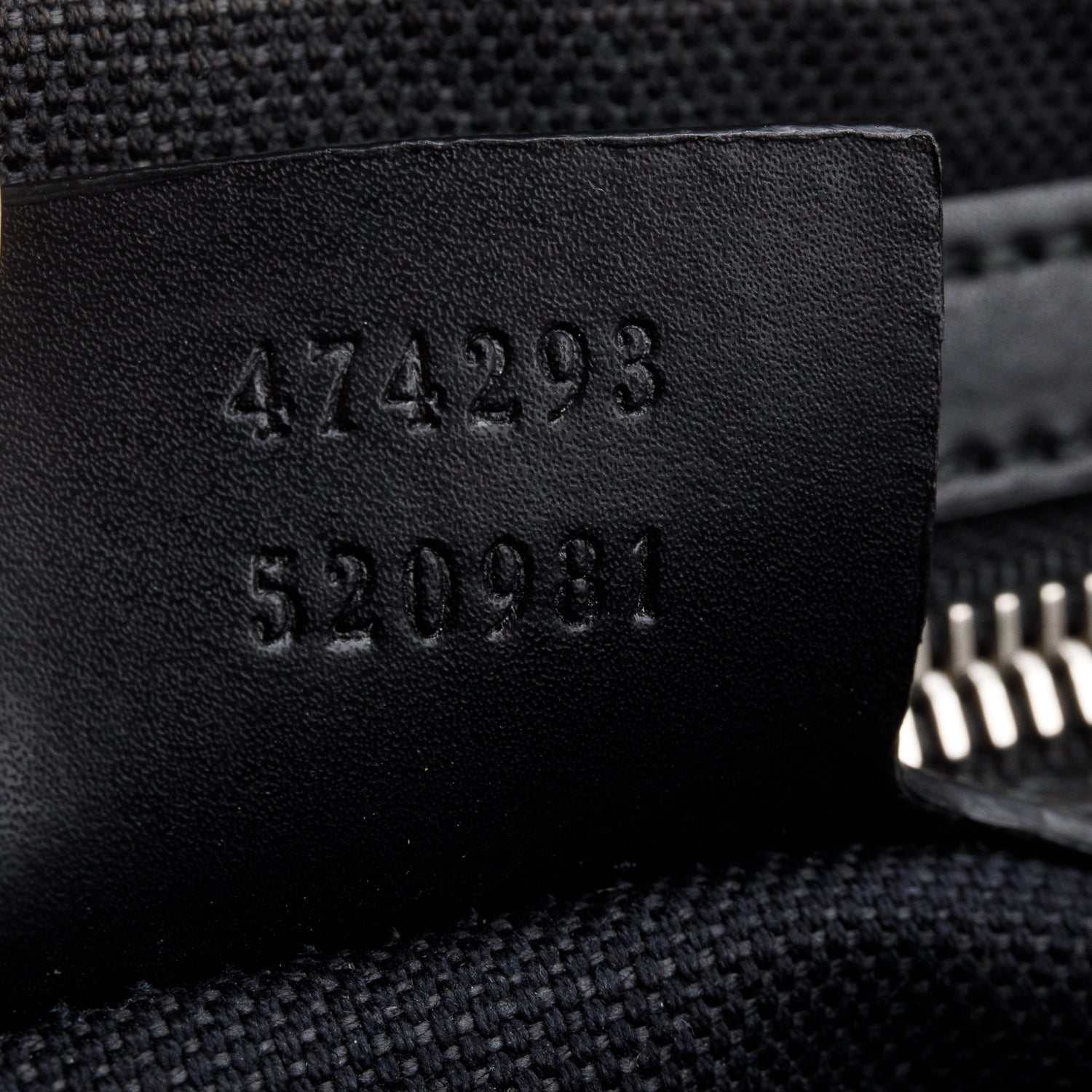 Gucci Black GG Supreme Belt Bag with Zip Pocket