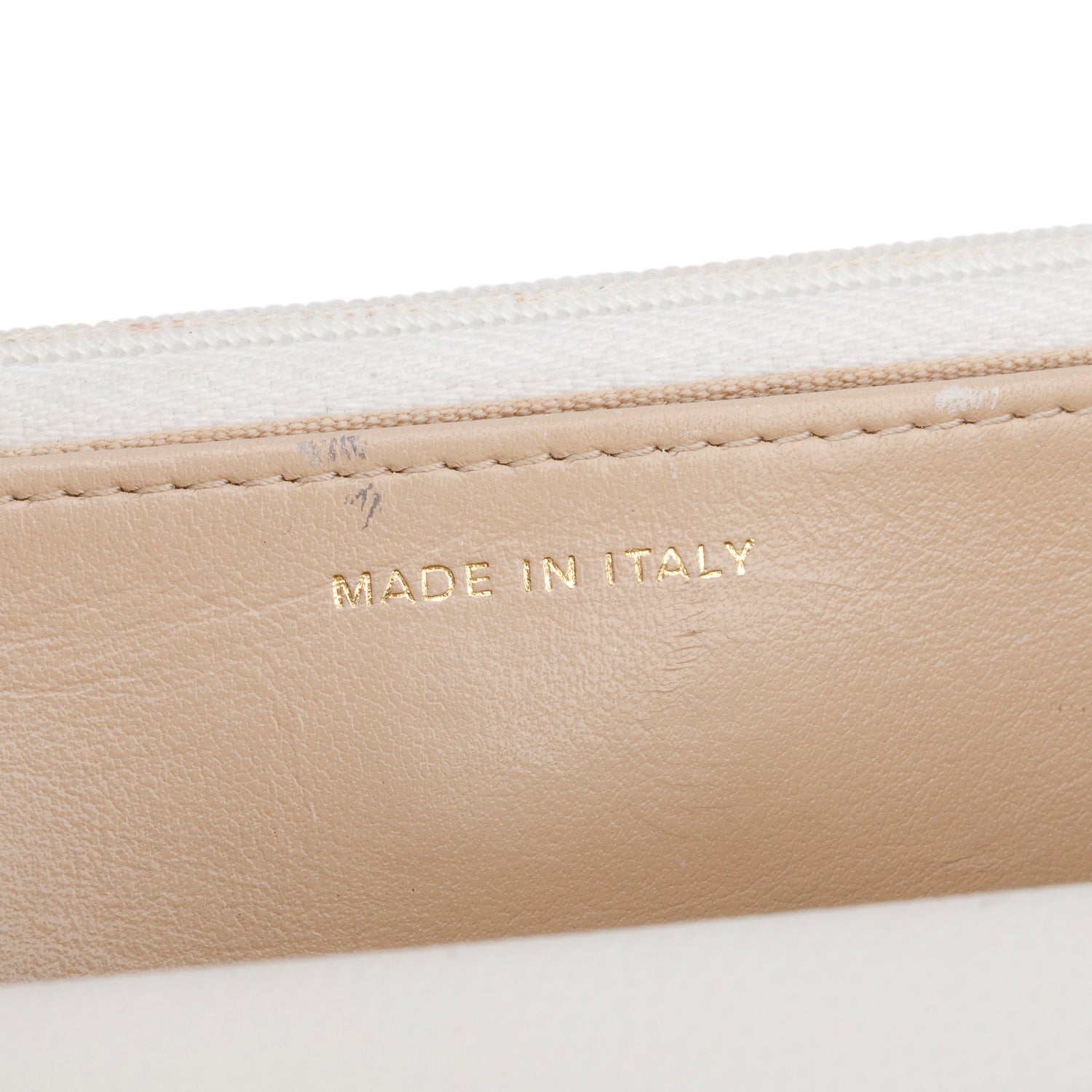 Chanel White Caviar Quilted Twist Your Buttons Wallet on Chain