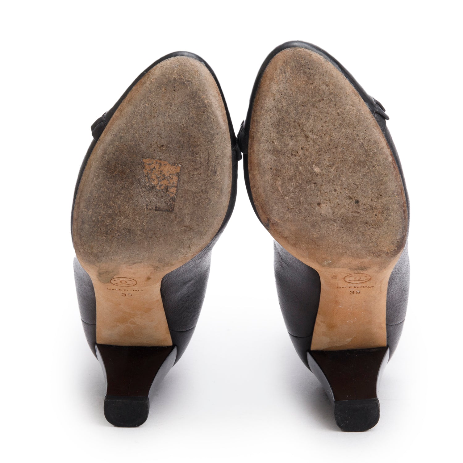 Chanel Black Leather Interlocking CC Logo Ruffled Ankle Boots, Size 39