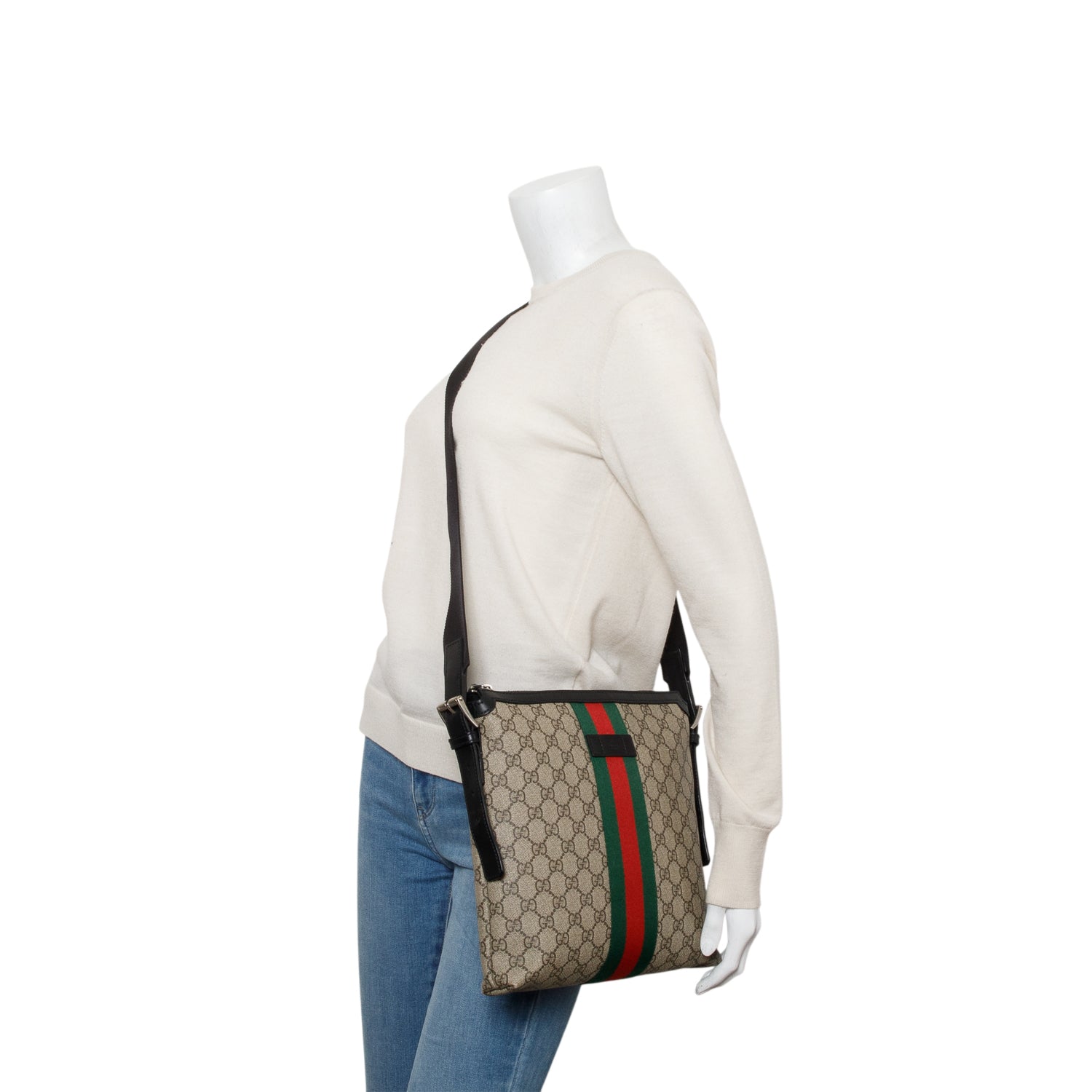 Gucci GG Supreme Canvas Web Messenger Bag