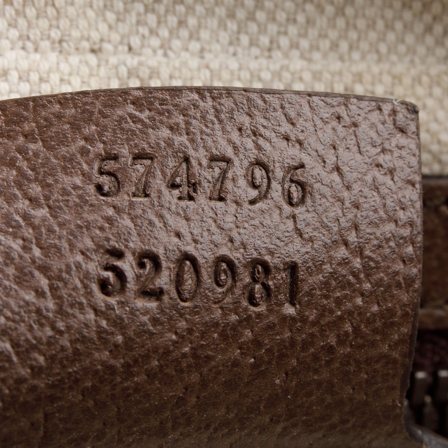 Gucci GG Supreme Monogram Medium Ophidia Belt Bag