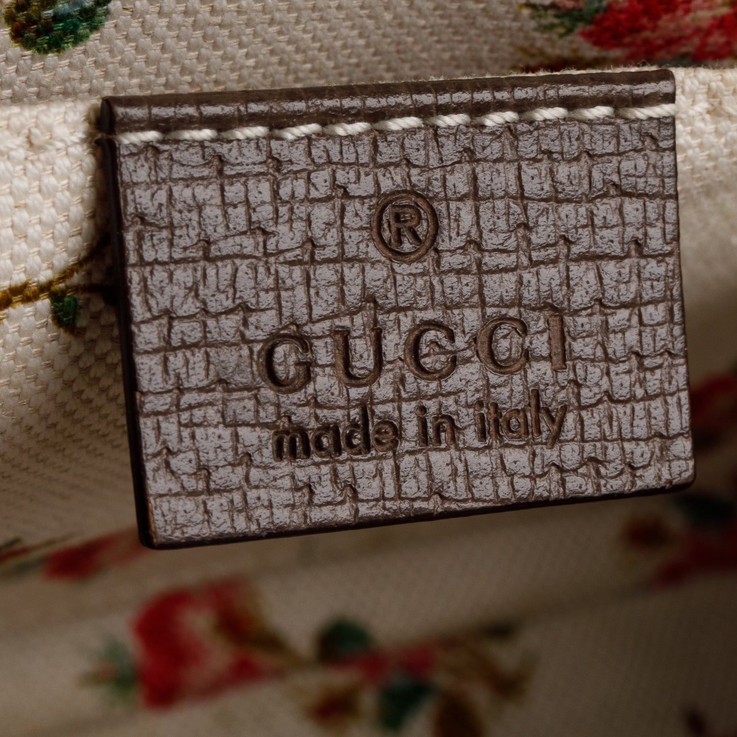 Gucci Neo Vintage GG Supreme Messenger Bag w/ Box & Strap