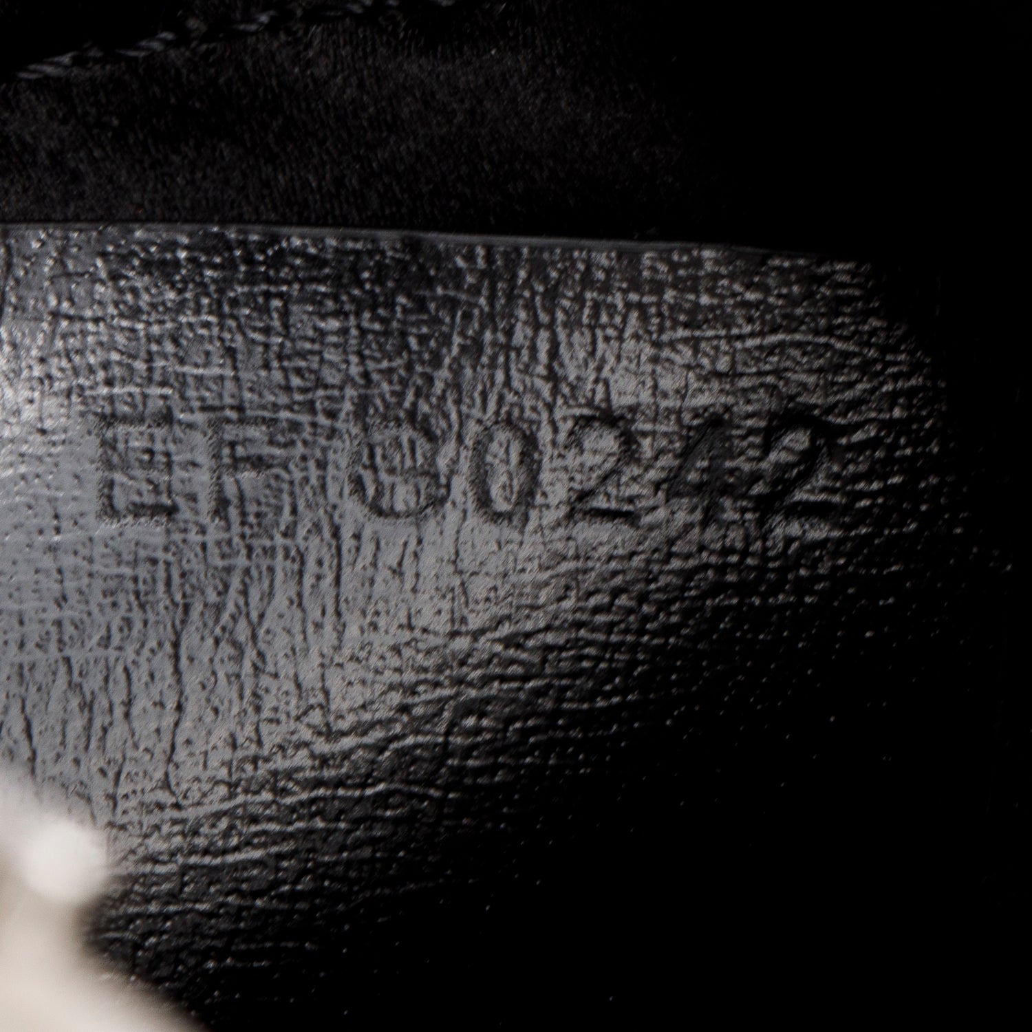 Givenchy 2022 White Leather Mini Cut Out Bucket Bag w/ Strap