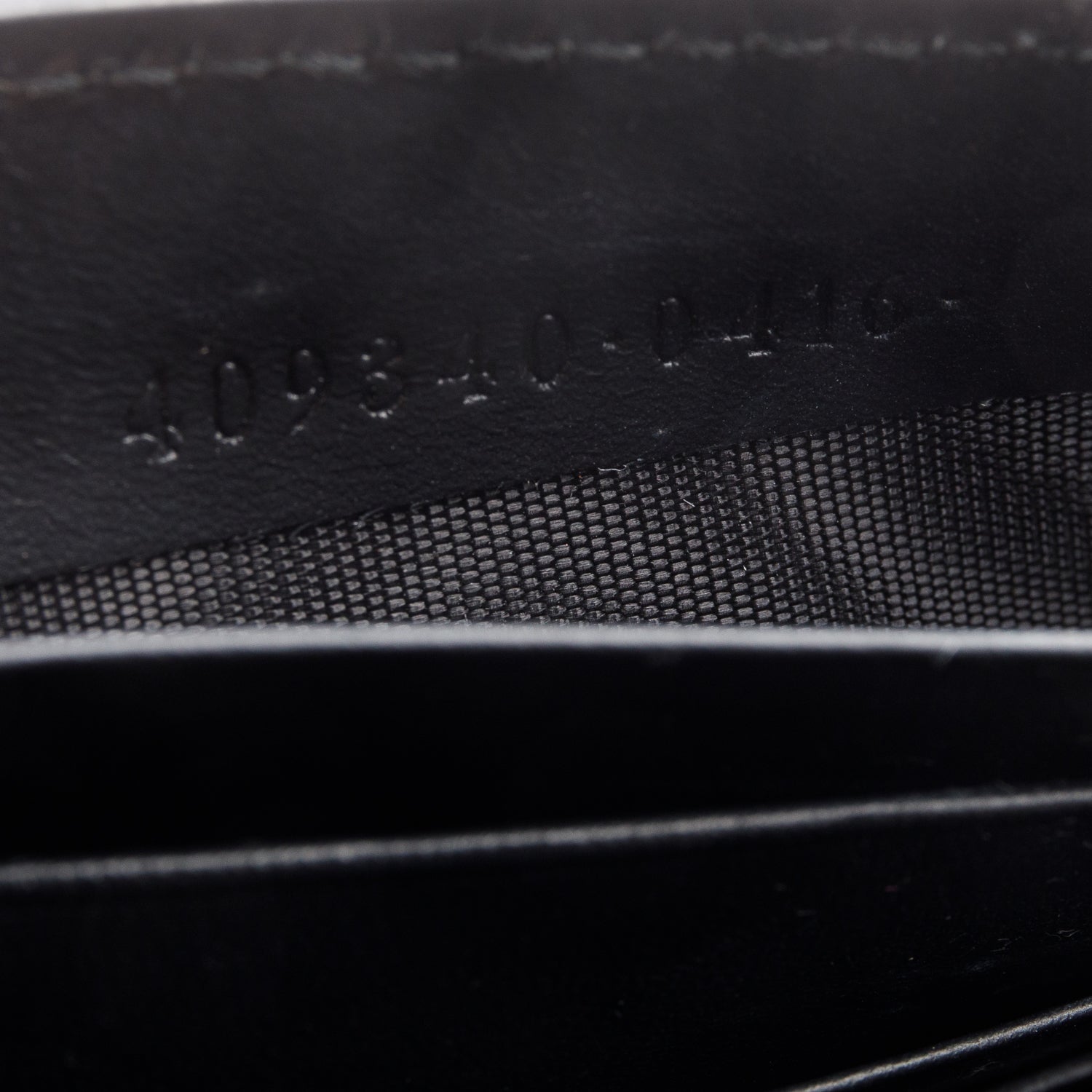 Gucci Black Guccissima Leather Interlocking G Icon Signature Wallet on Chain